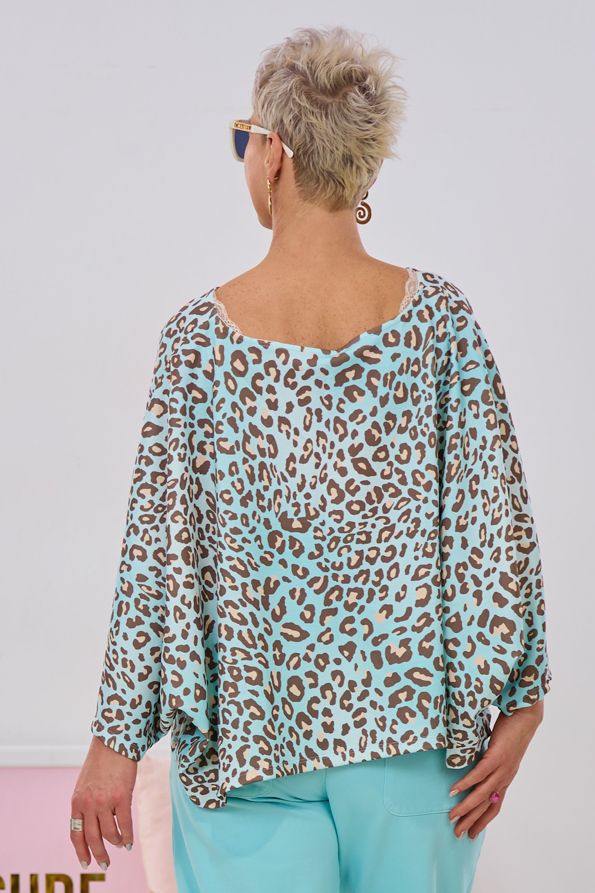 Cozy Sweaty SMILE, mint-braun-leo