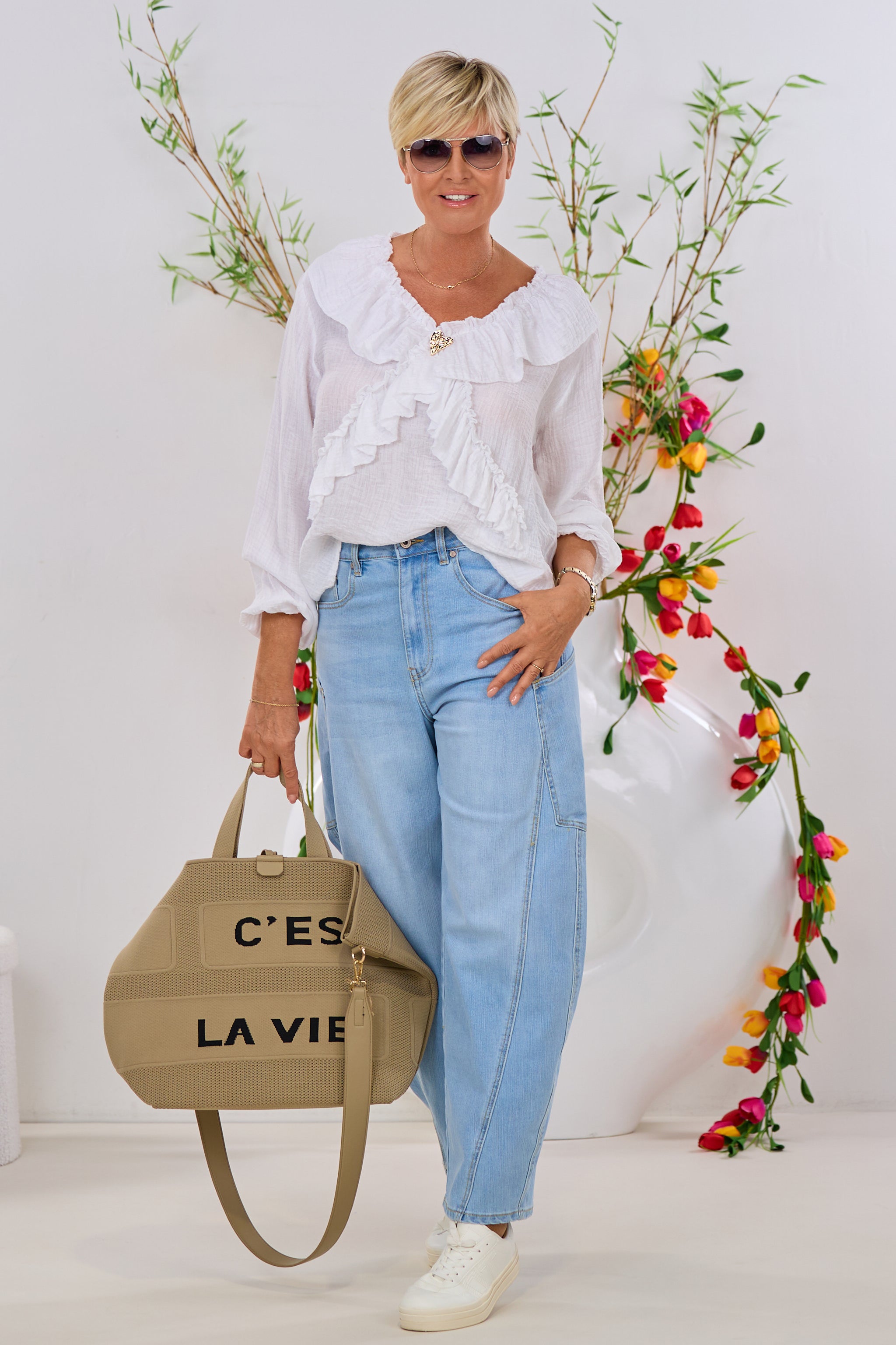 Rüschenbluse in Seersucker-Optik, weiß/ecru