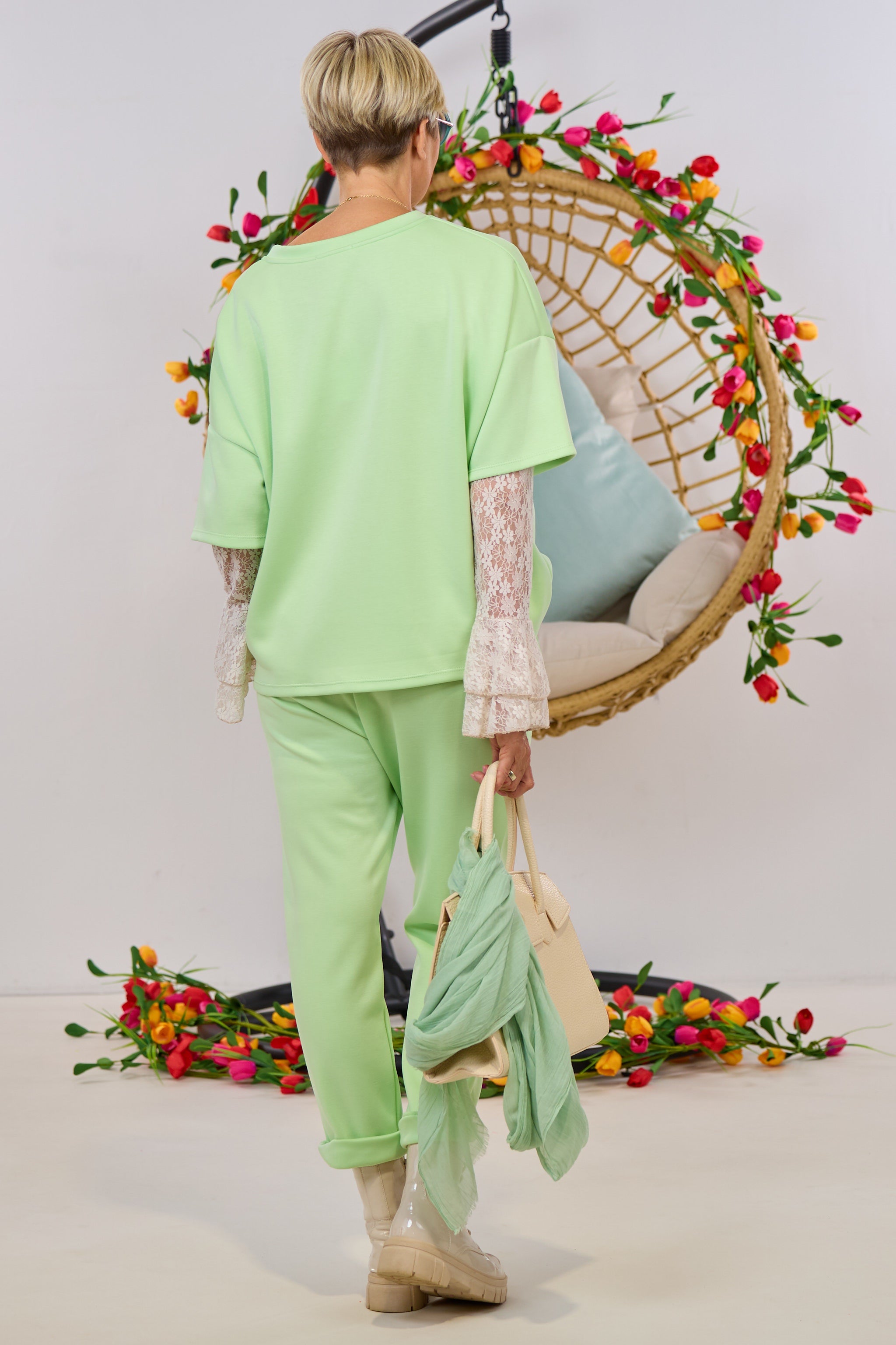 Cozy Shirt BELLA mit kurzen Ärmeln, lindgrün