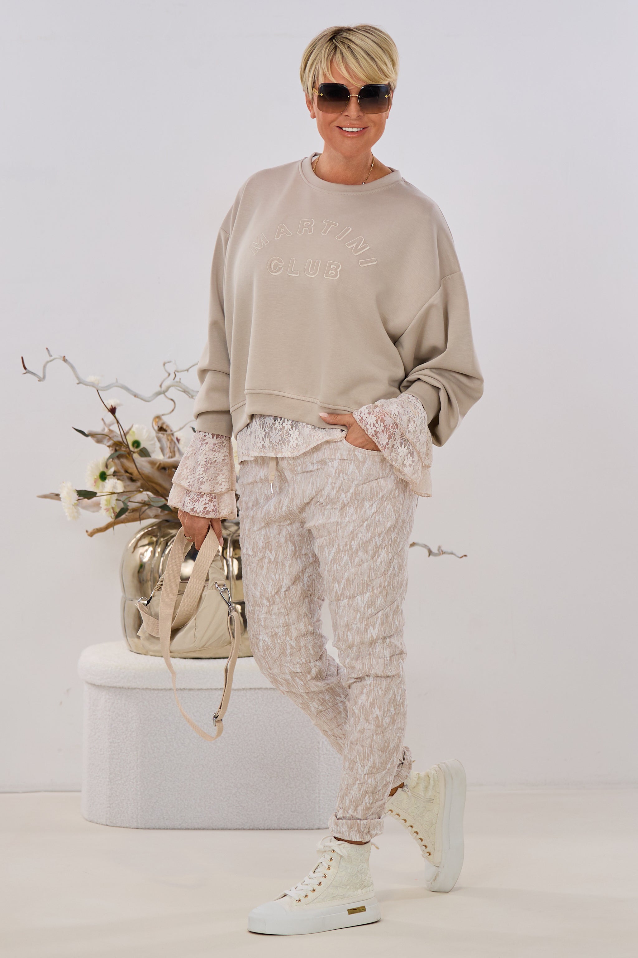 Cozy Sweaty MARTINI CLUB, beige