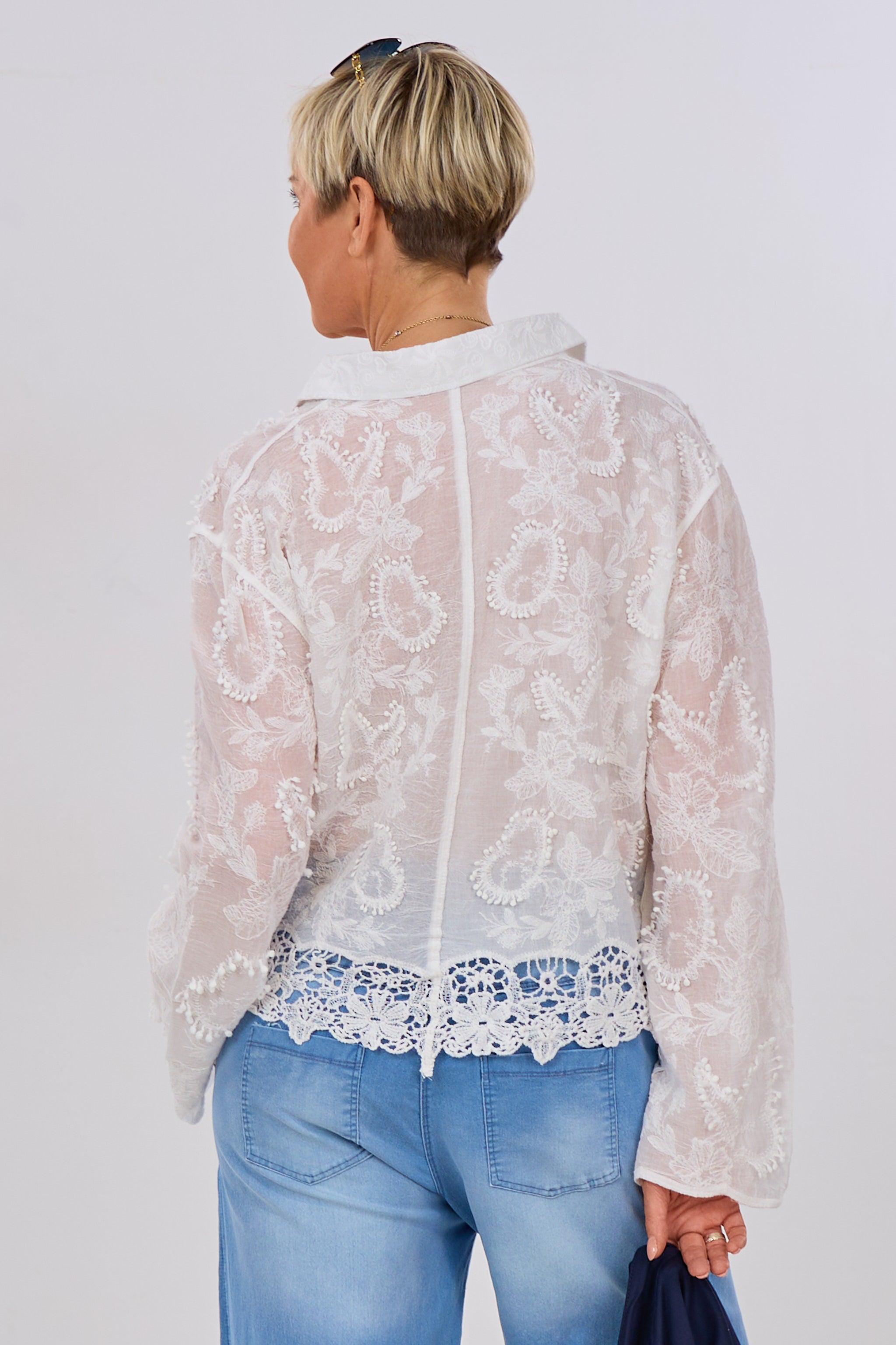 Bestickte Bluse mit Spitze, weiß