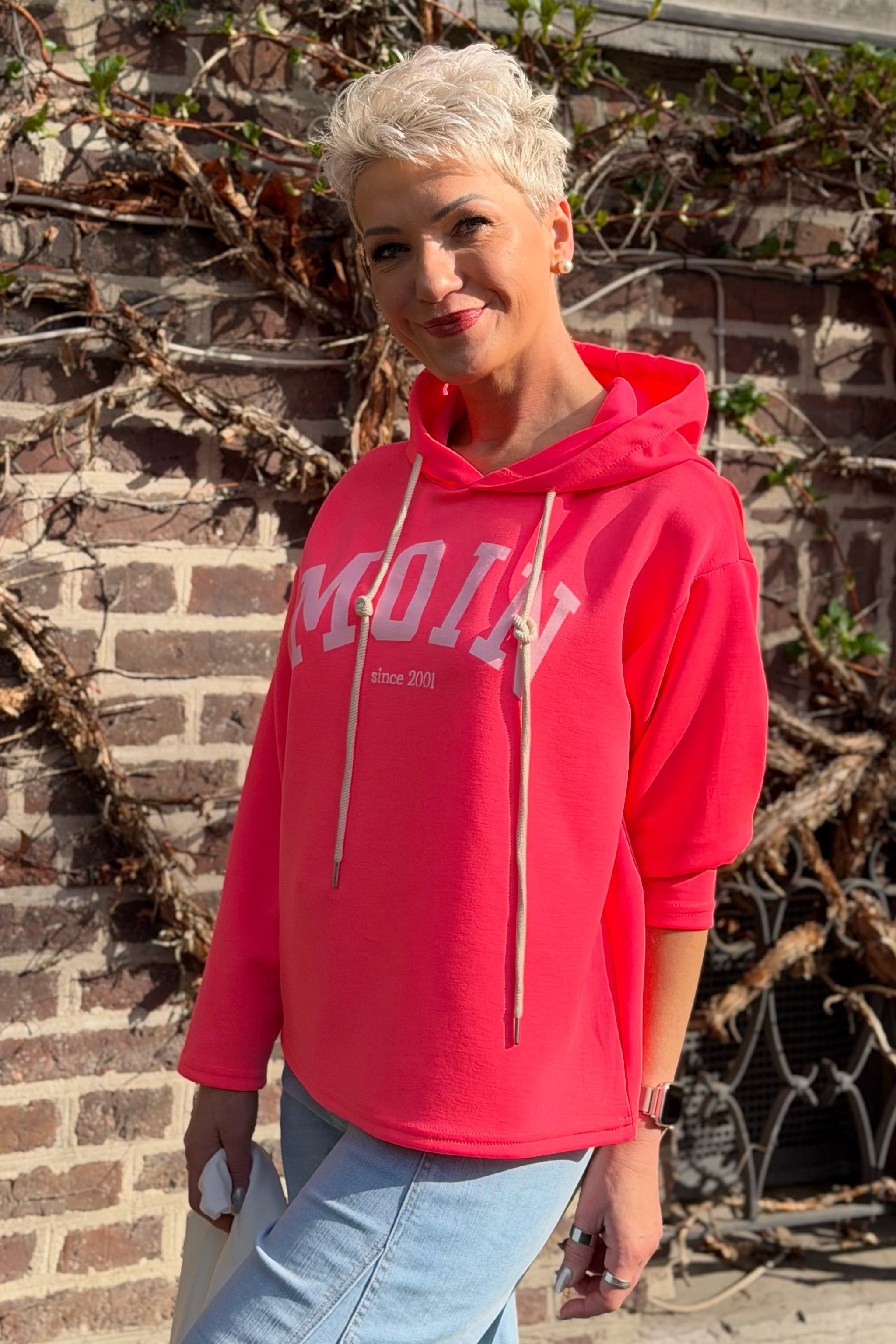 Cozy Hoodie MOIN, neonpink-weiß