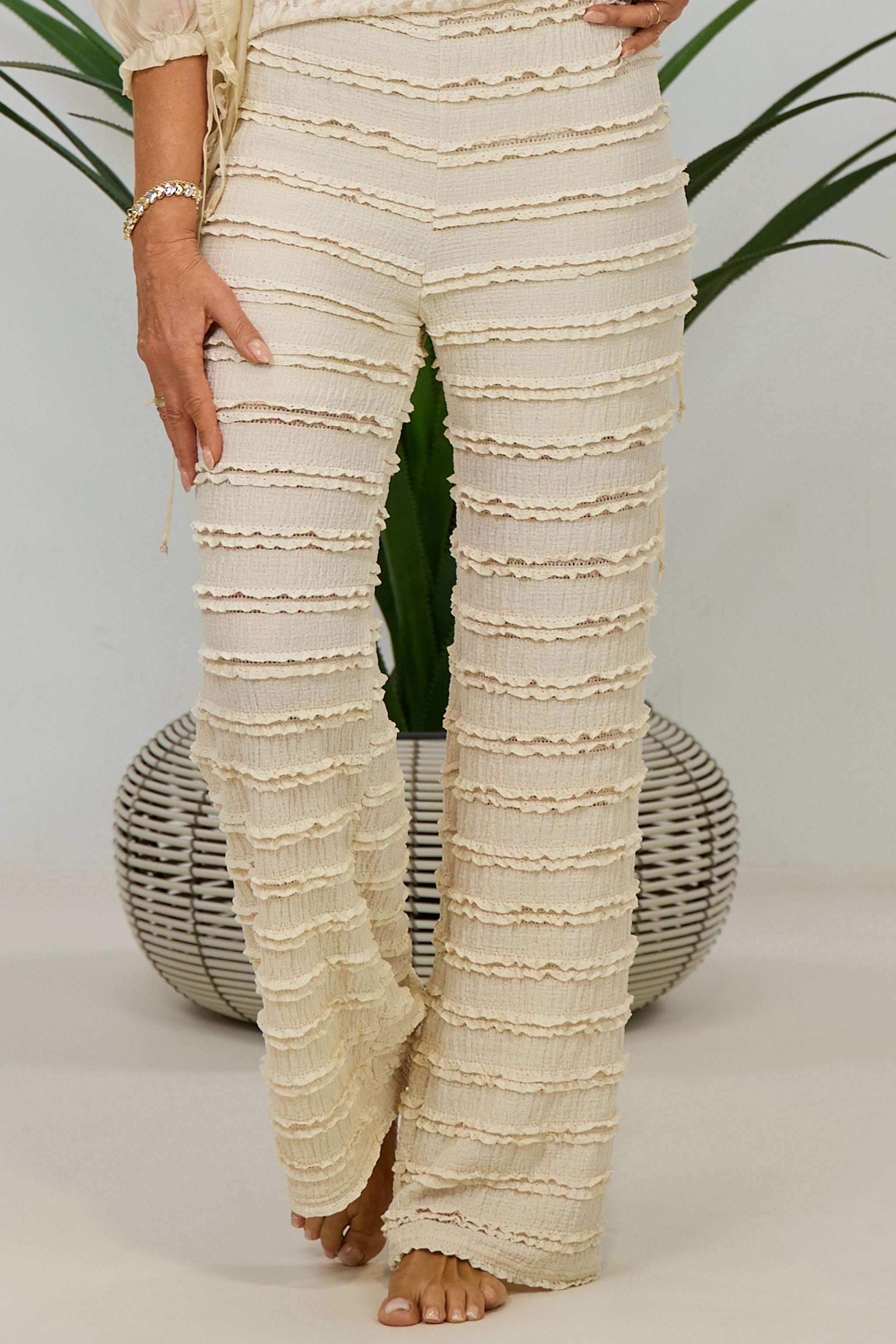 Elastische Hose mit Rüschen, beige