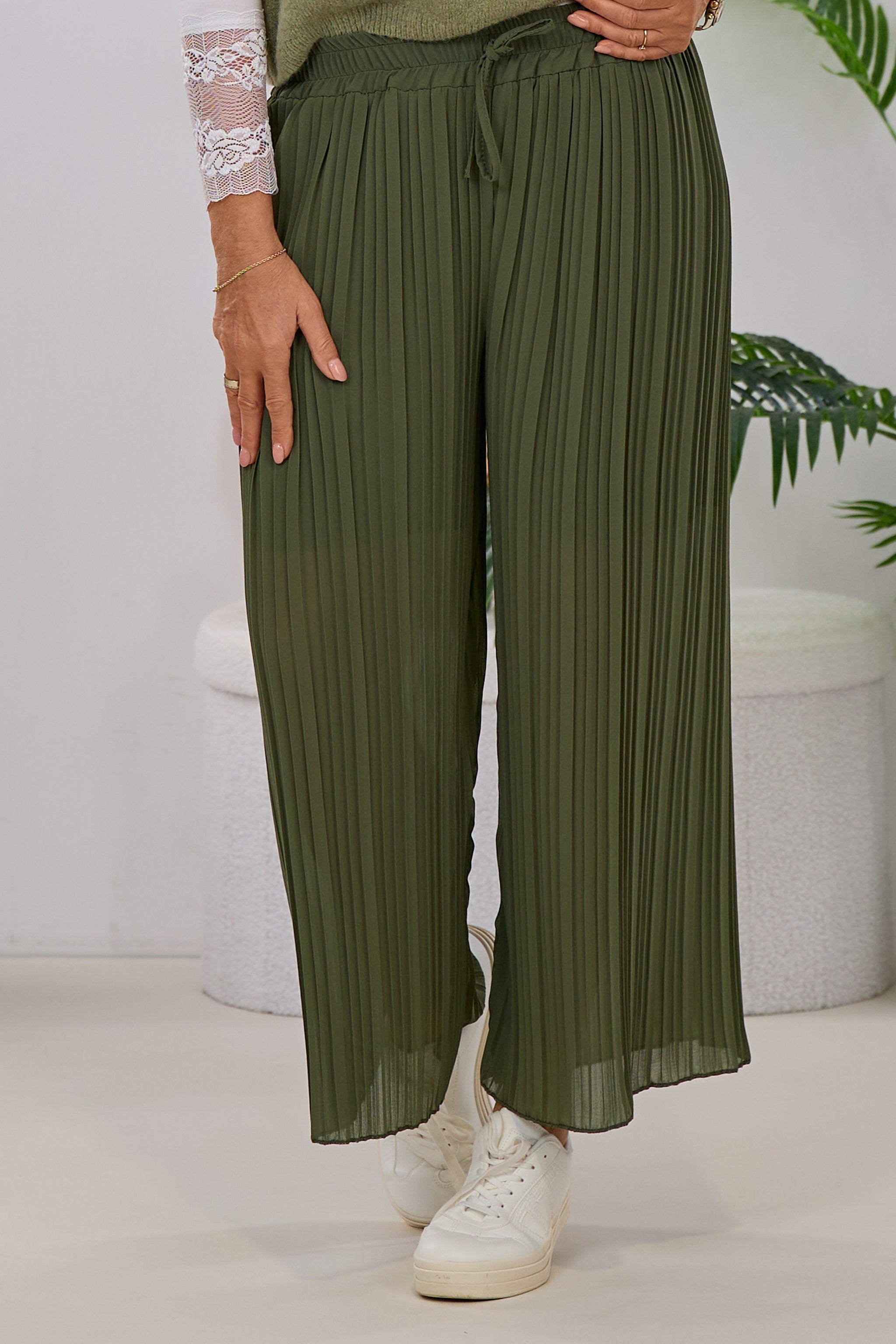 Plissée Hose mit elastischem Bund, khaki