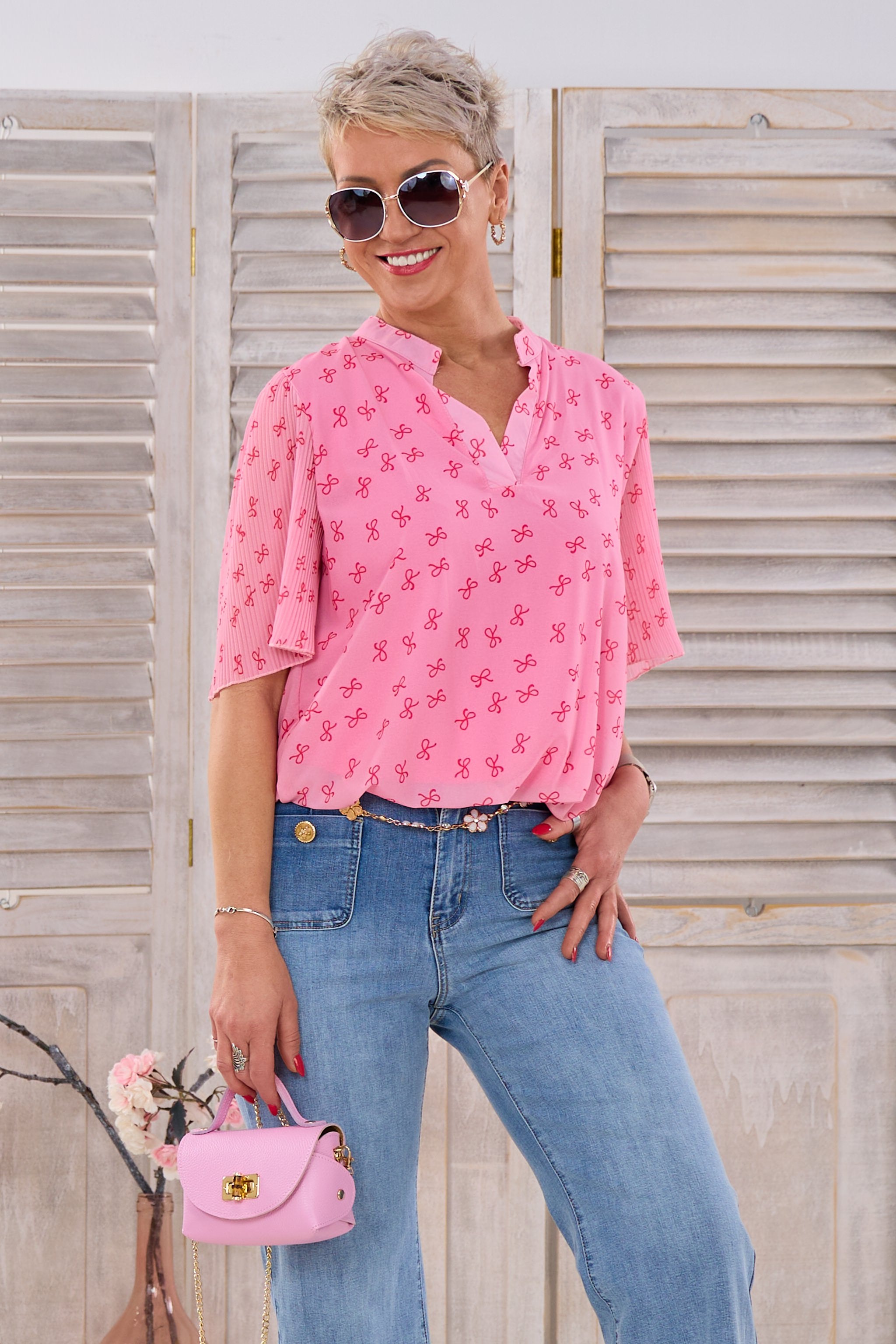 Bluse mit Schleifen und Plissee-Ärmeln, rosa-rot