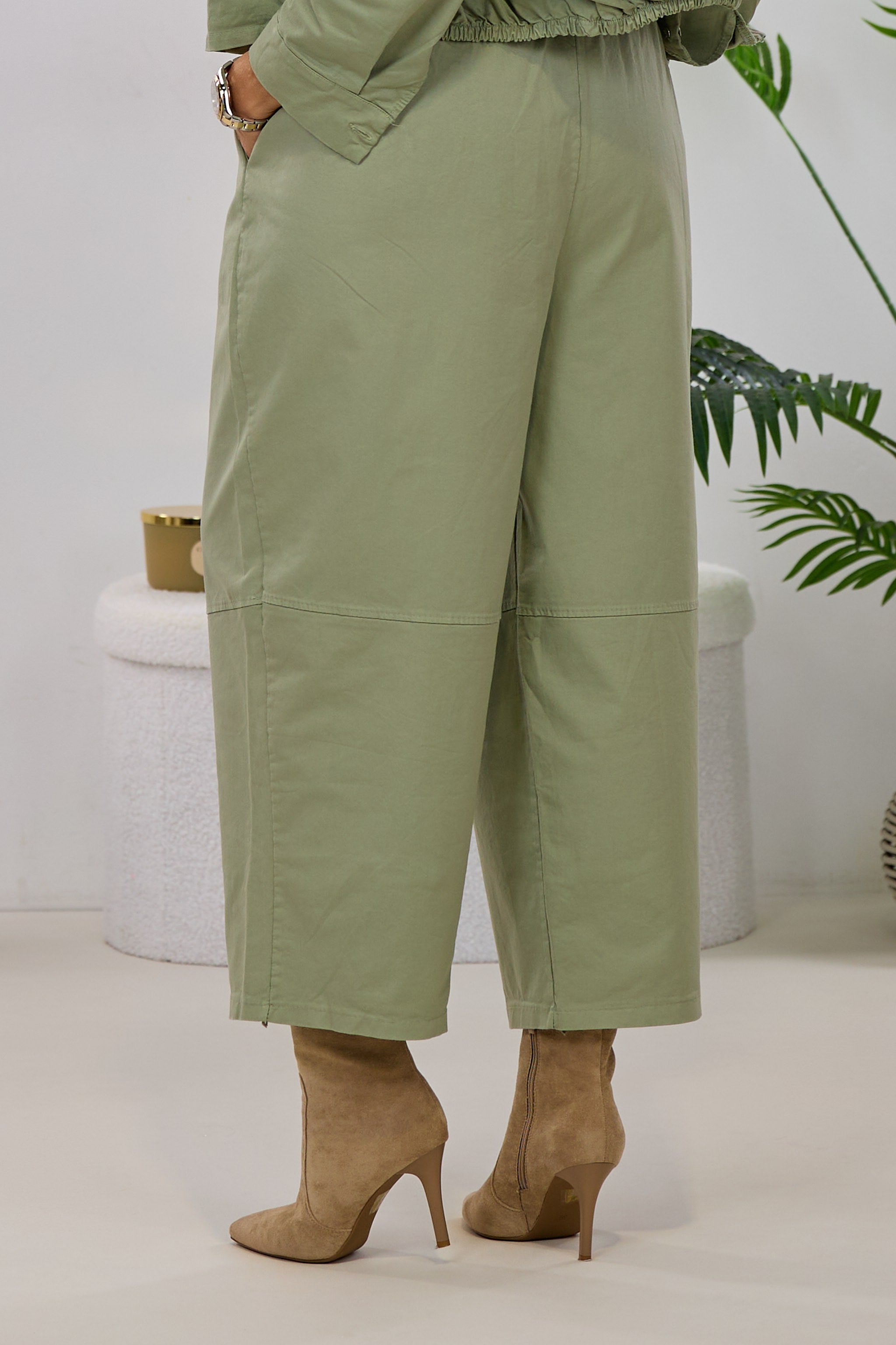 7/8 Jeans im Balloon-Style, khaki