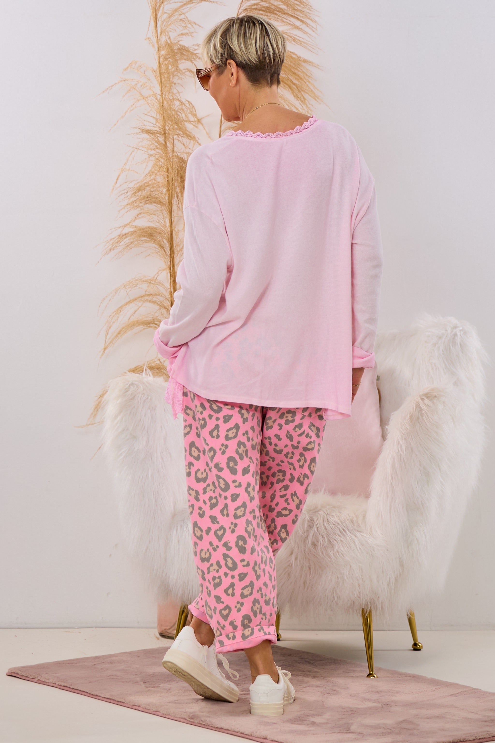 Asymmetrisches Langarmshirt mit Spitze, rosa