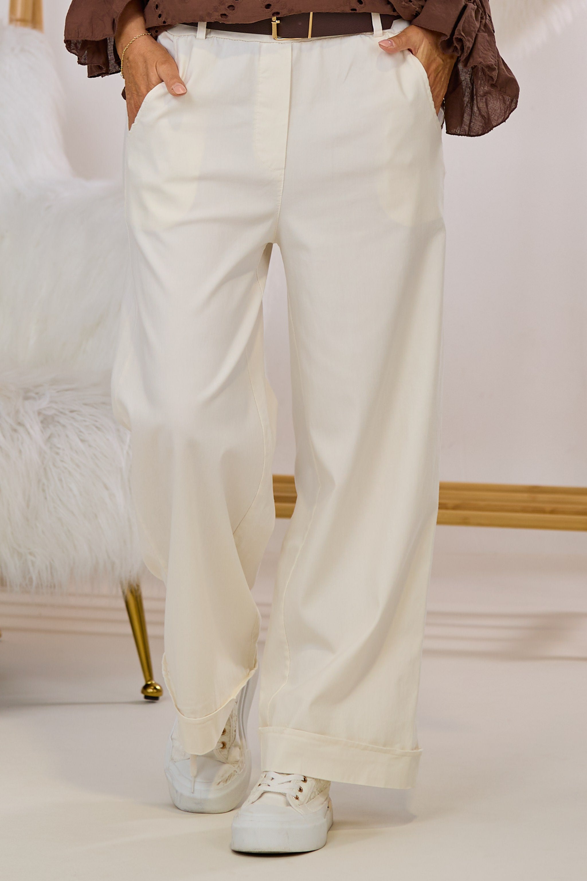 Hose mit weiten Beinen, ecru