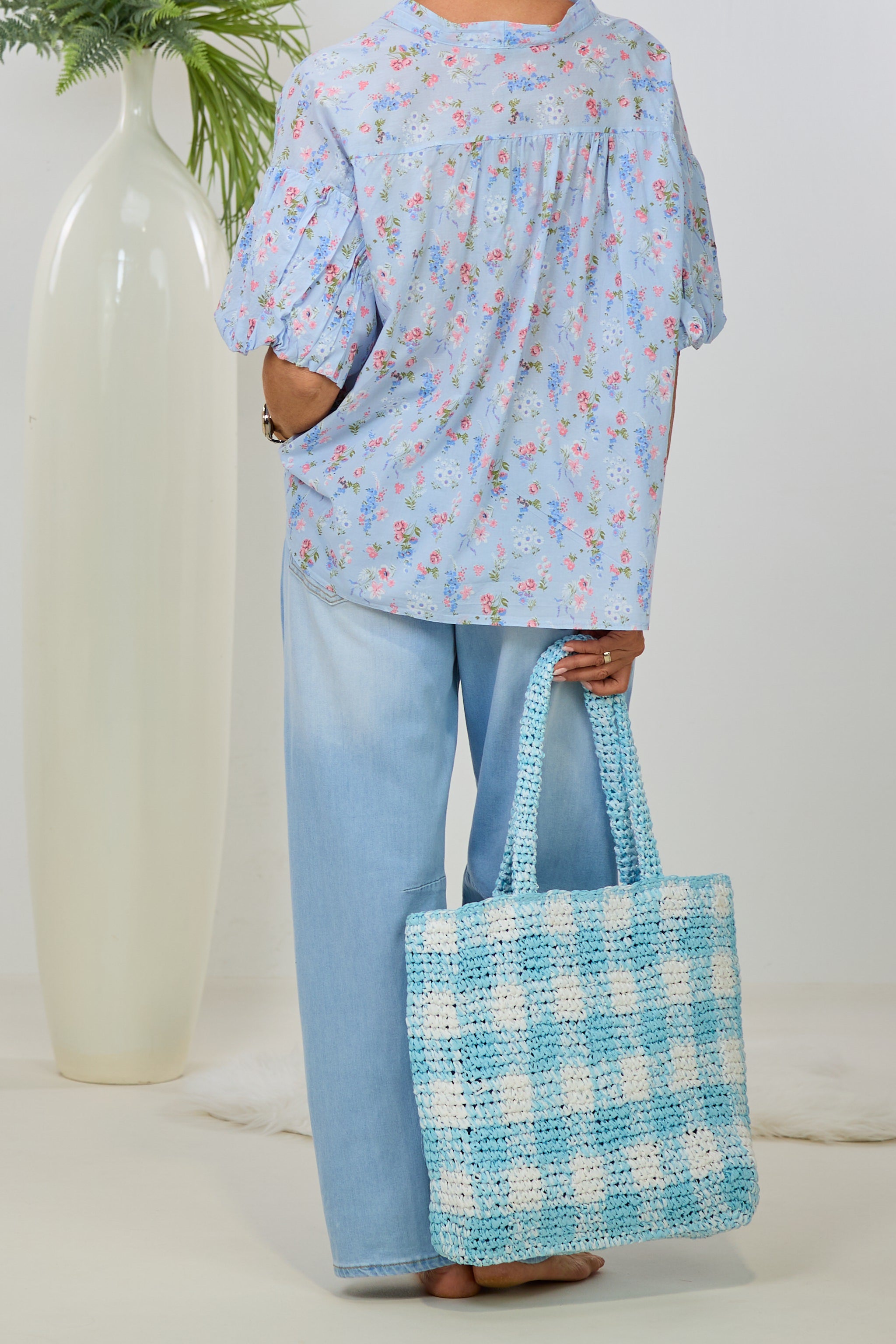 Bluse mit "Puff-Ärmeln", hellblau-geblümt