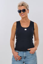 Geripptes Top mit Emblem, schwarz