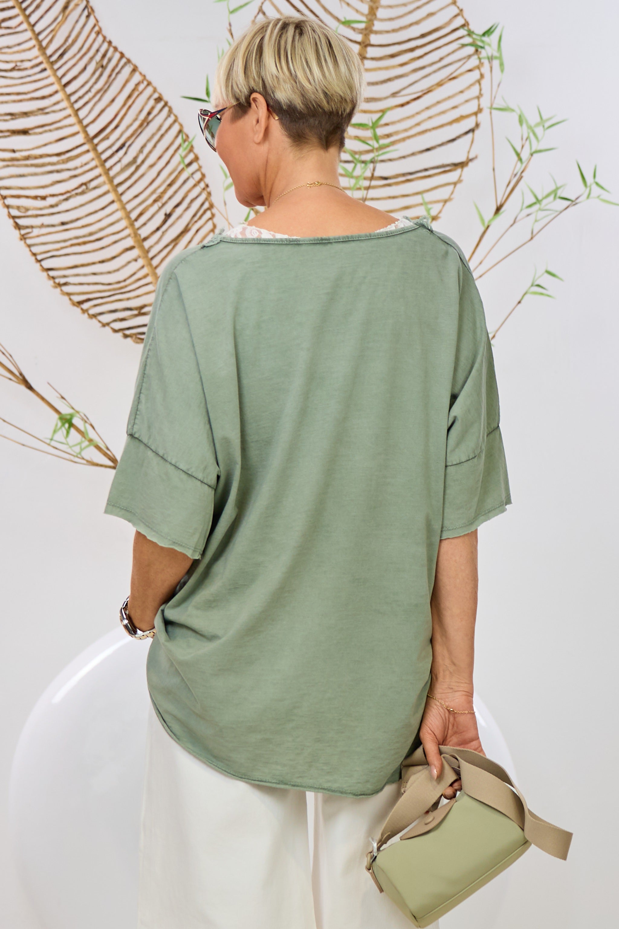 oversized T-Shirt mit ausgefranstem V-Ausschnitt, khaki