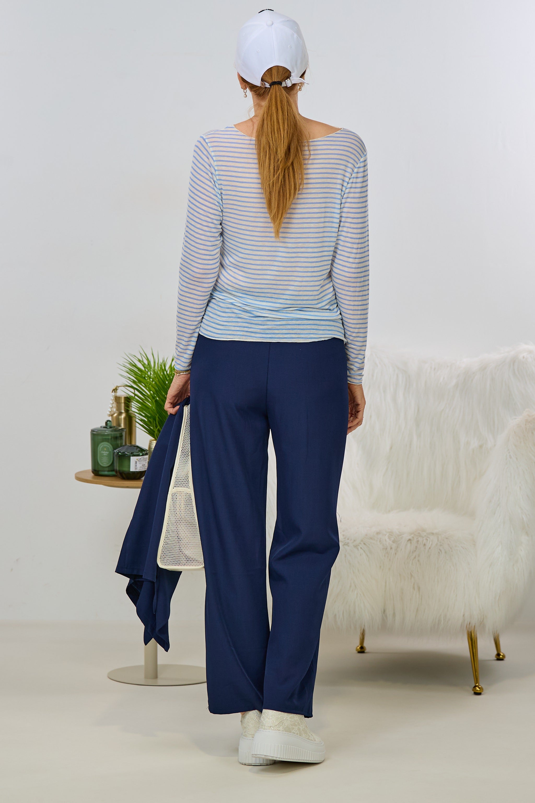 transparentes Longsleeve, hellblau-ecru-geringelt