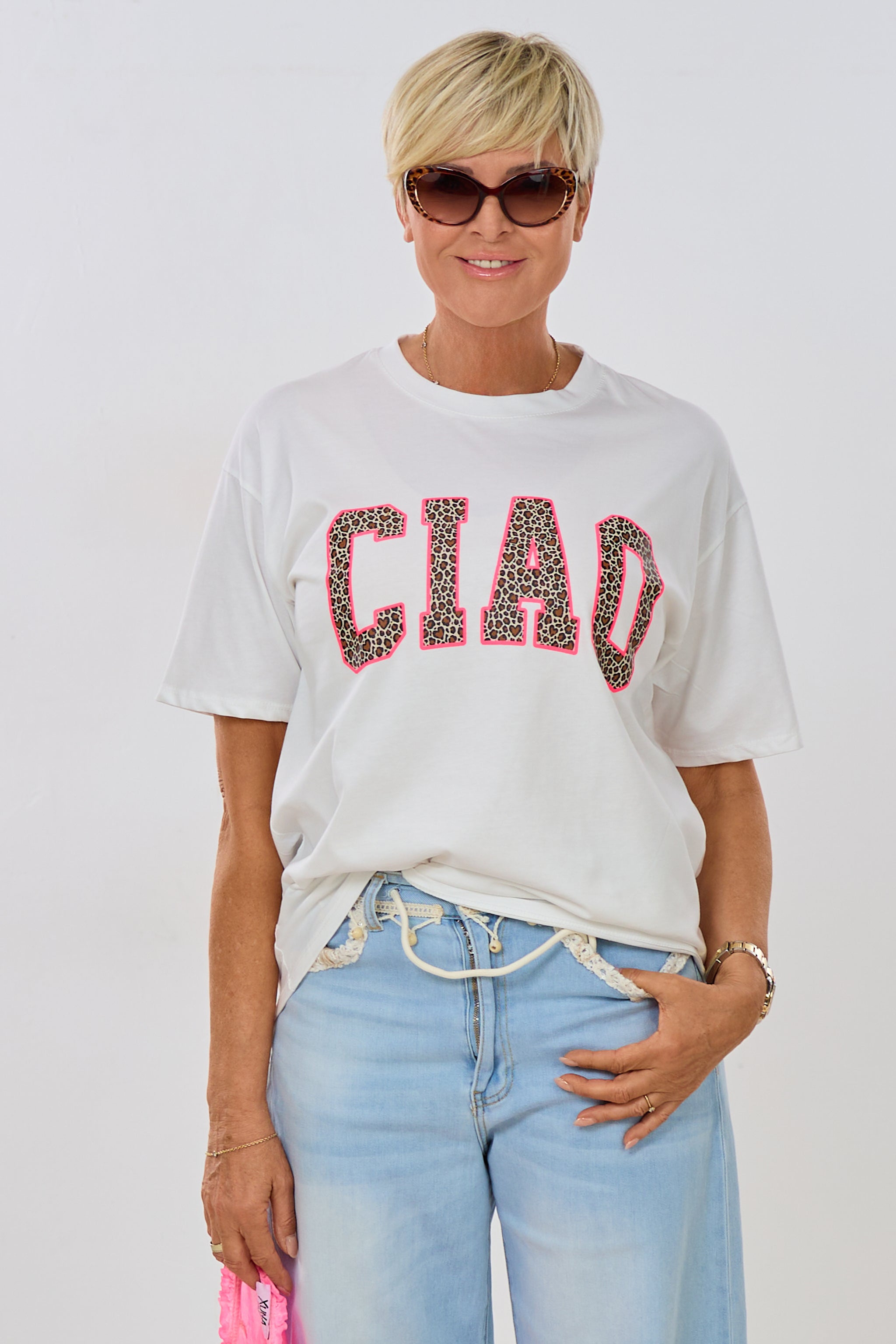 T-Shirt mit süßem CIAO-Druck, weiß-leo-pink