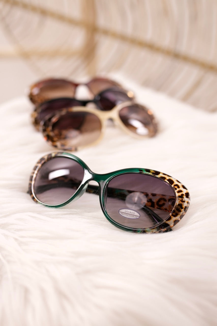 Elegante Sonnenbrille mit Leo, grün