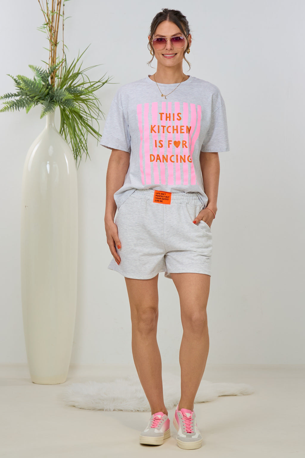 Sweaty Shorts "life isn't perfect...", hellgrau