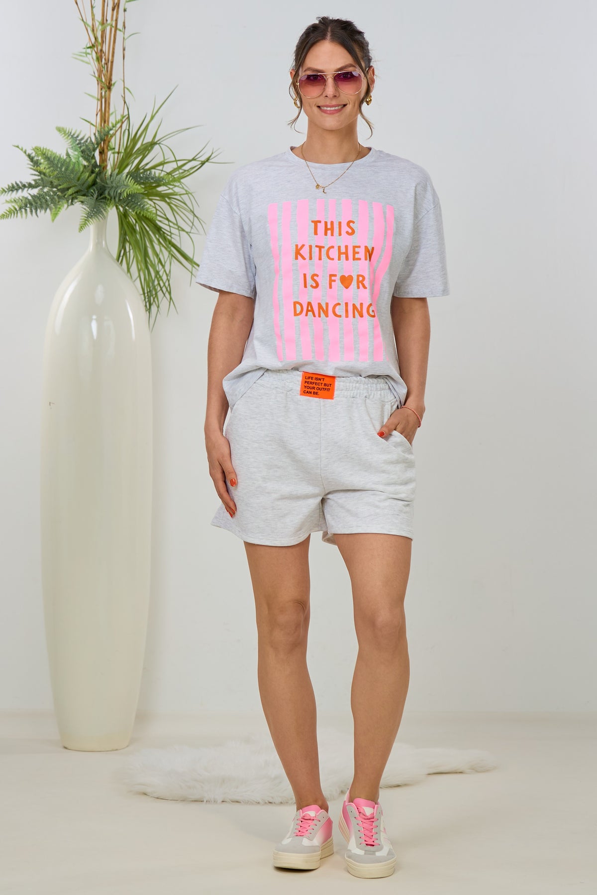 Sweaty Shorts "life isn't perfect...", hellgrau