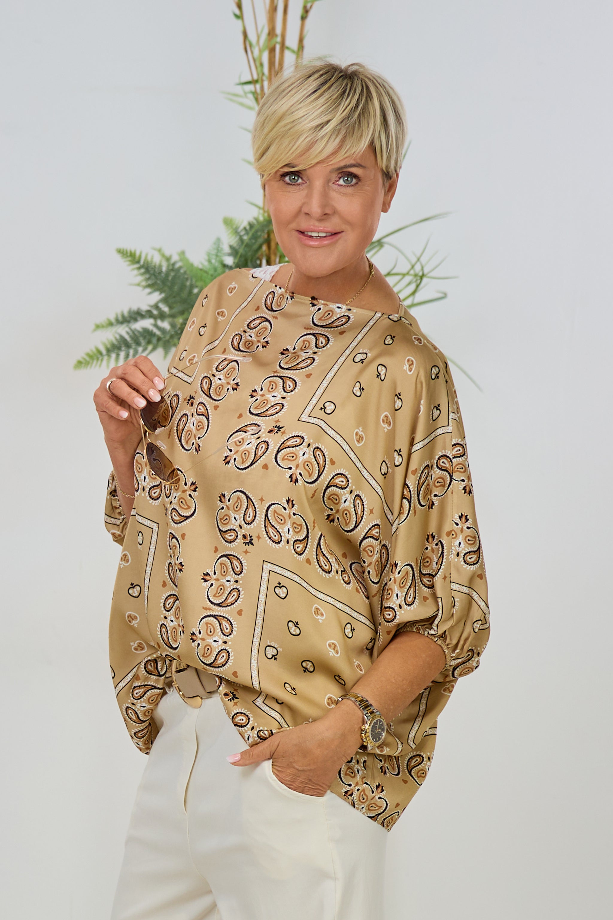 Tunikabluse mit Fantasy-Muster, taupe-braun