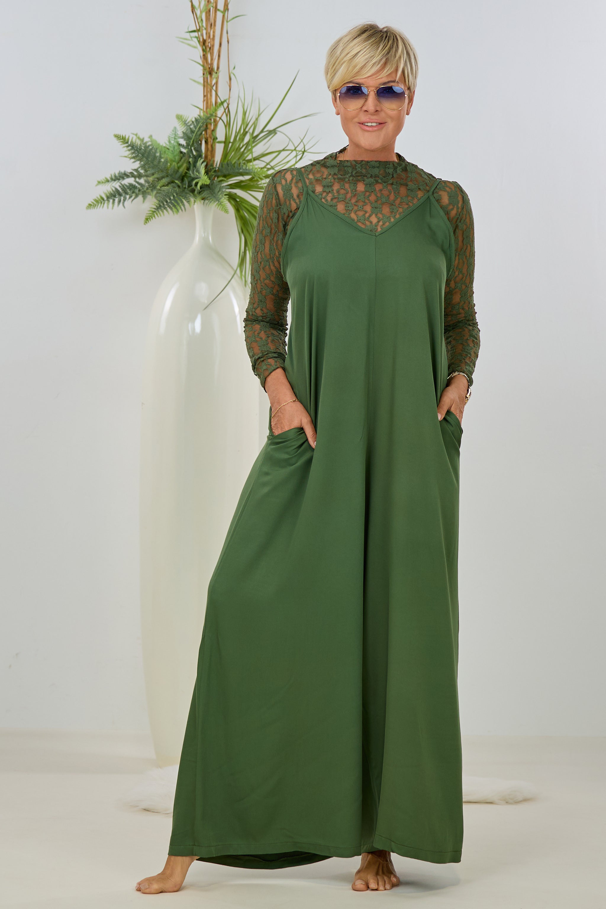 Jumpsuit mit Spaghettiträgern, khaki