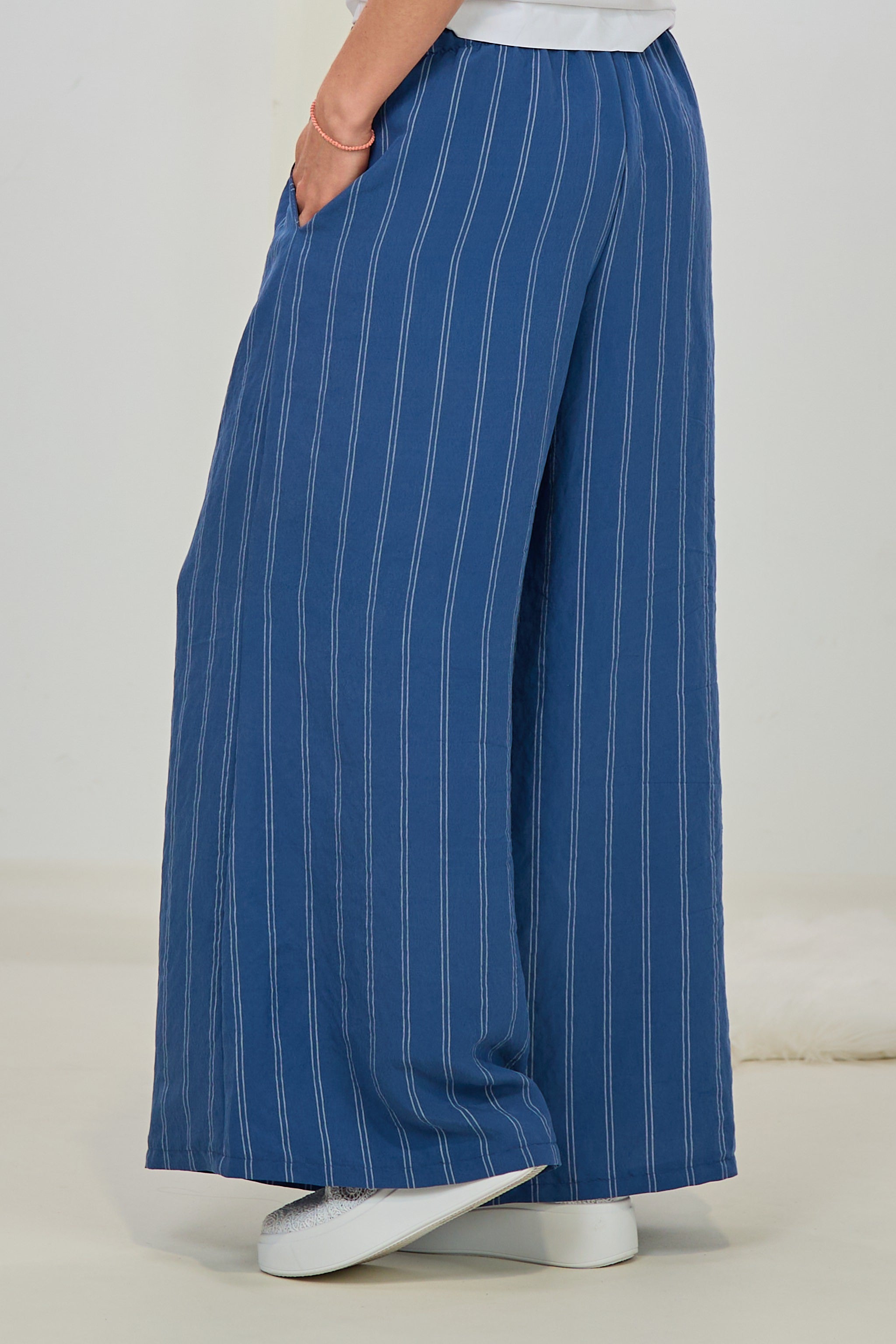gestreifte Marlene Hose mit elastischem Bund, blau-weiß