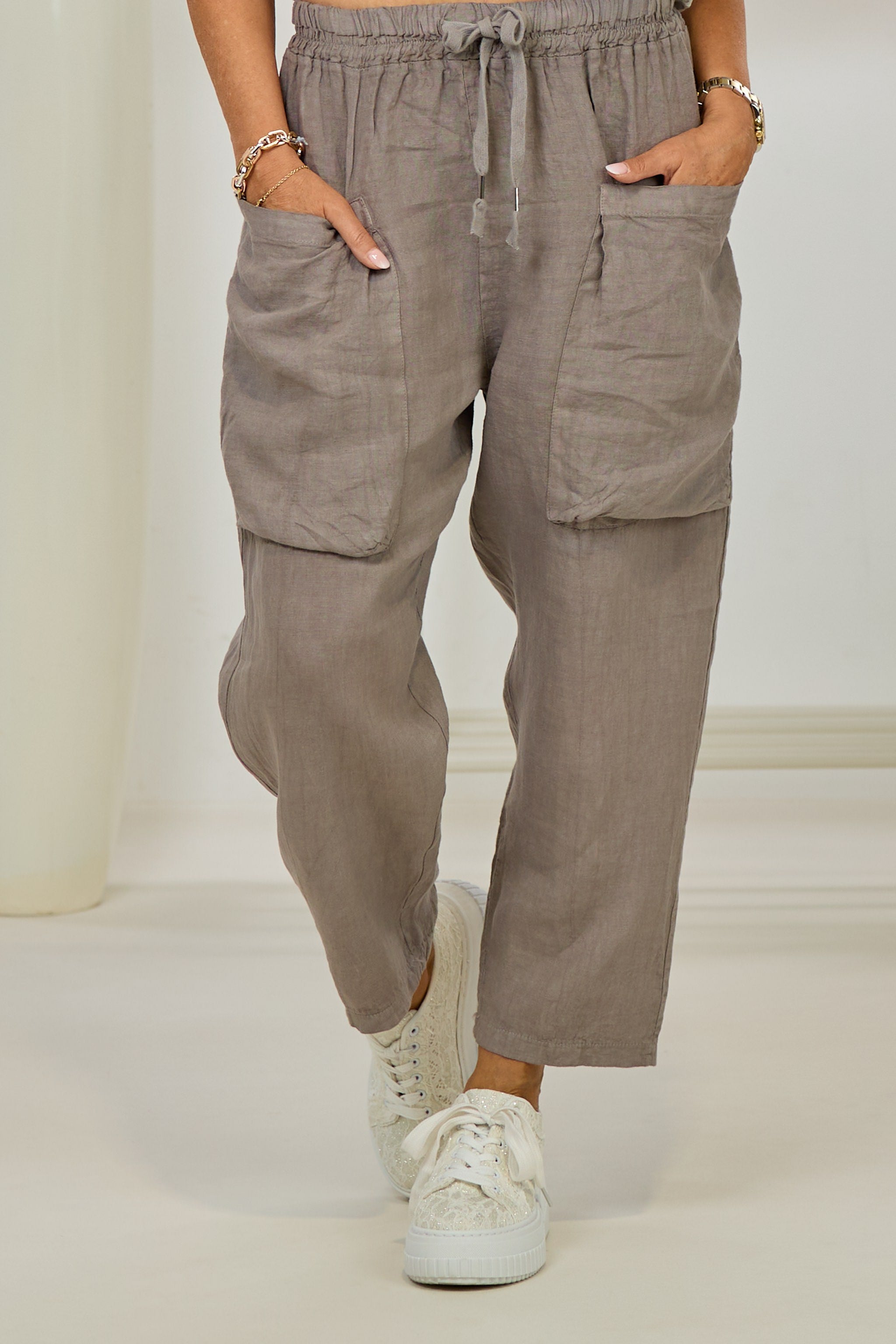Leinenhose mit großen Taschen, taupe