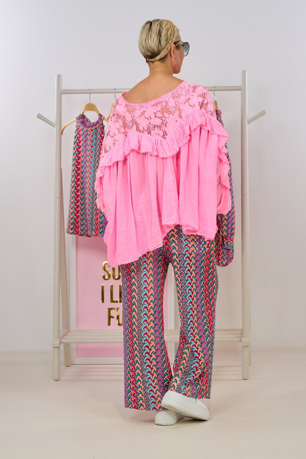 luftige Bluse mit Rüschen und Spitze, candy rosa