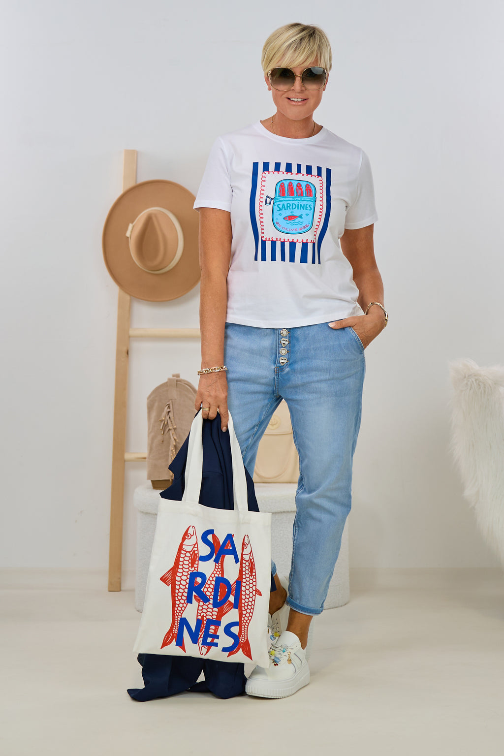 T-Shirt mit süßem Fischmotiv, weiß-blau
