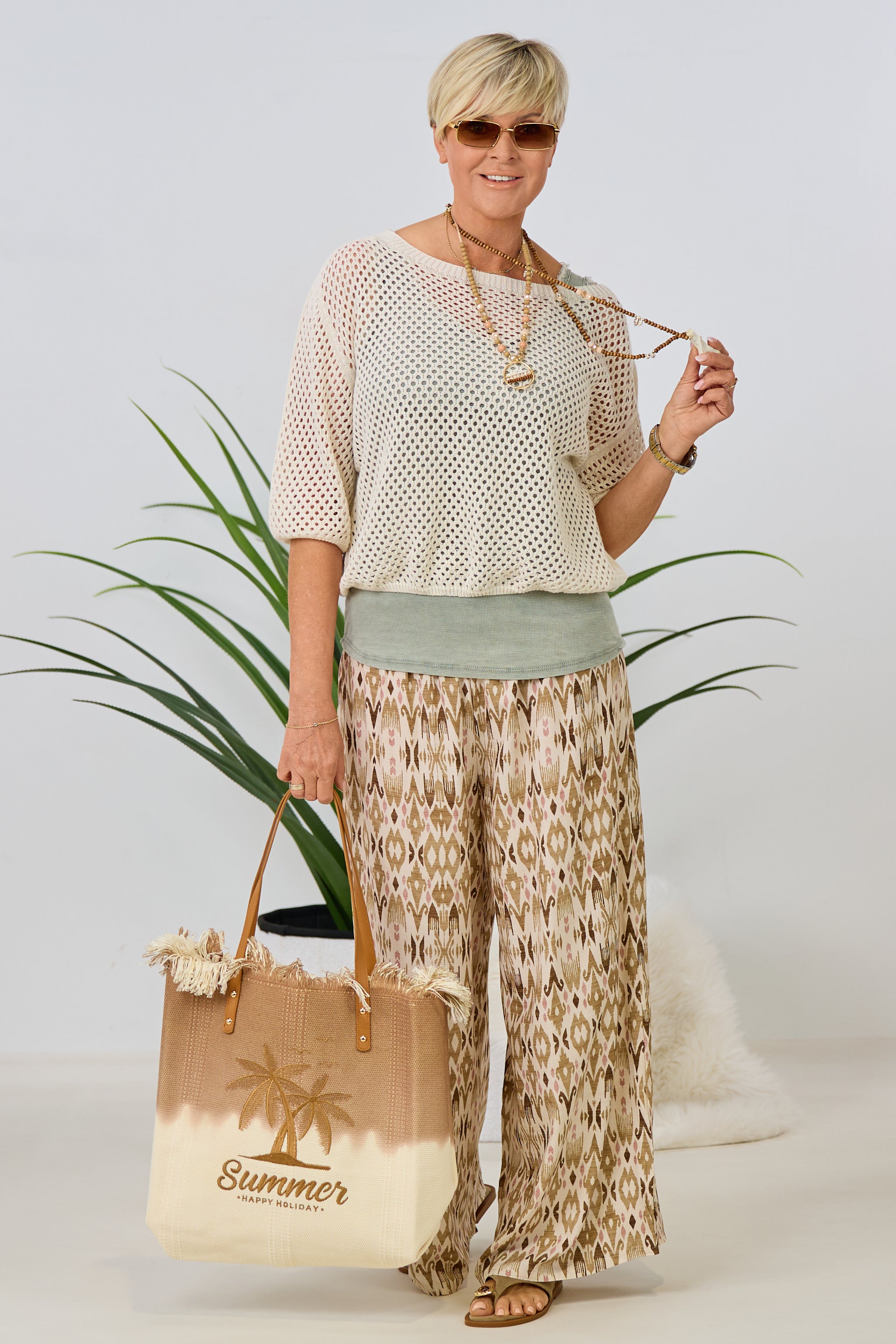 Lochstrick Pulli mit weitem Ausschnitt, creme