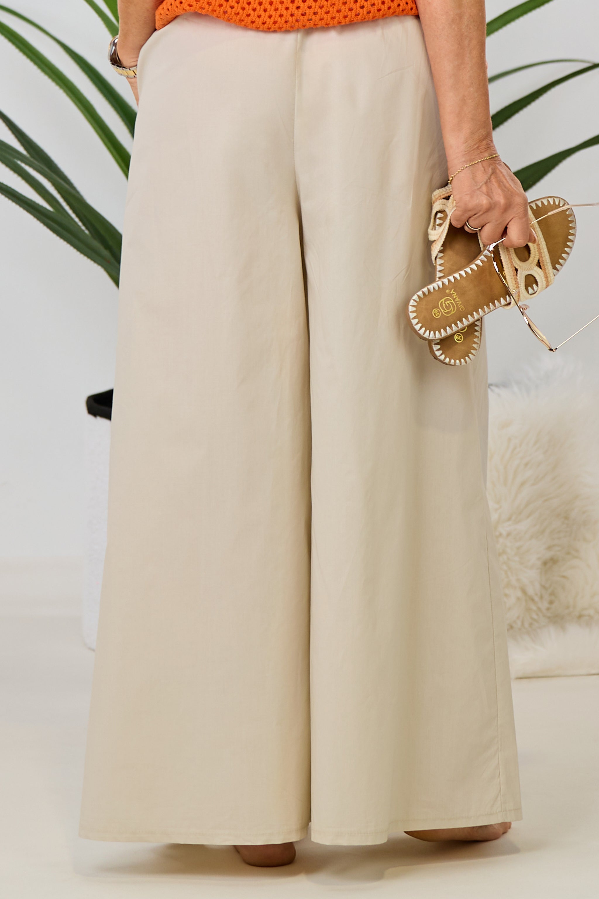 Leichter Hosenrock mit Falten, beige