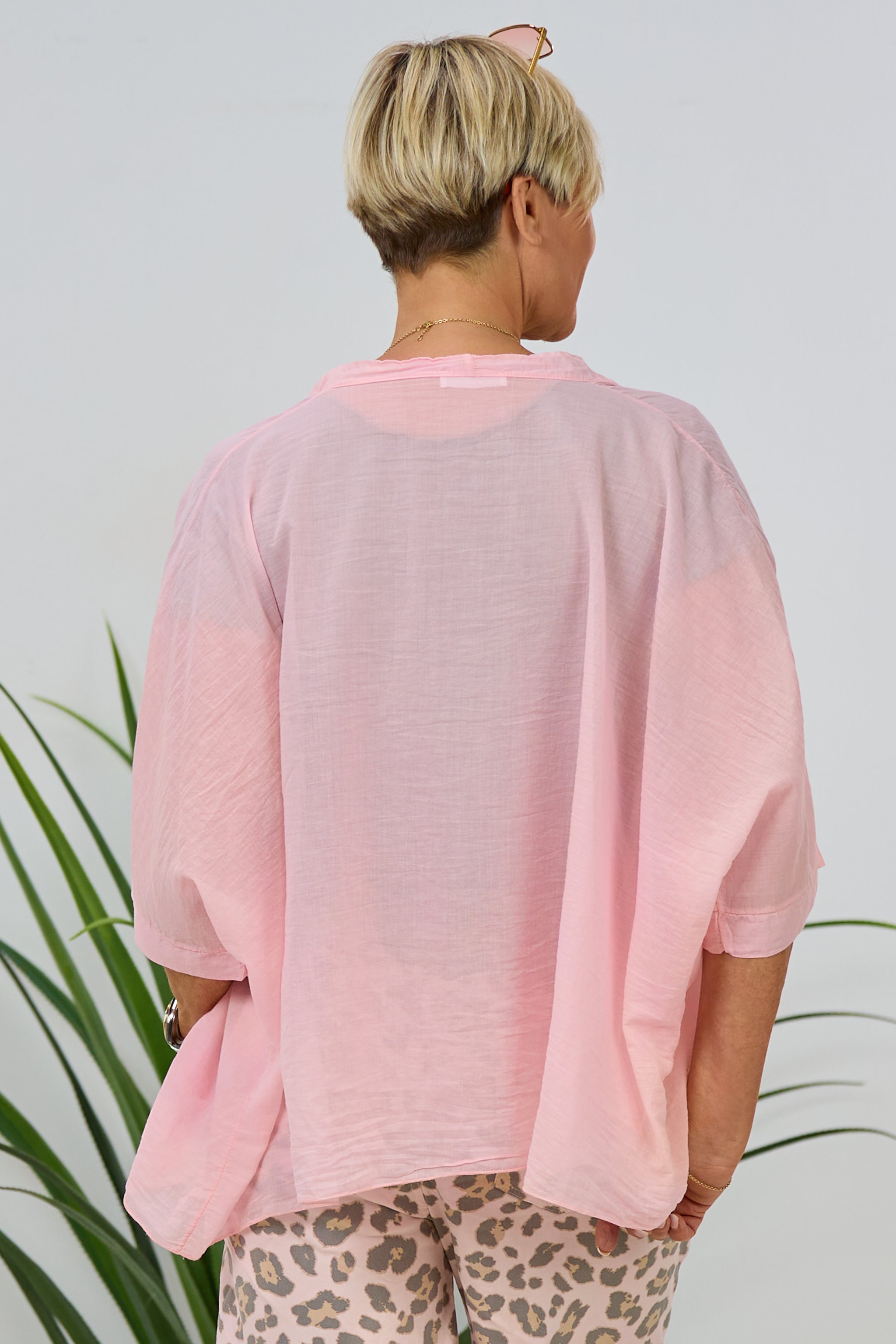 transparente Bluse mit weiten Ärmeln, rosa
