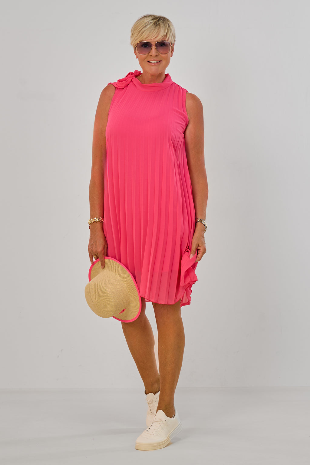 kurzes Plissée-Kleid mit Schleife, pink