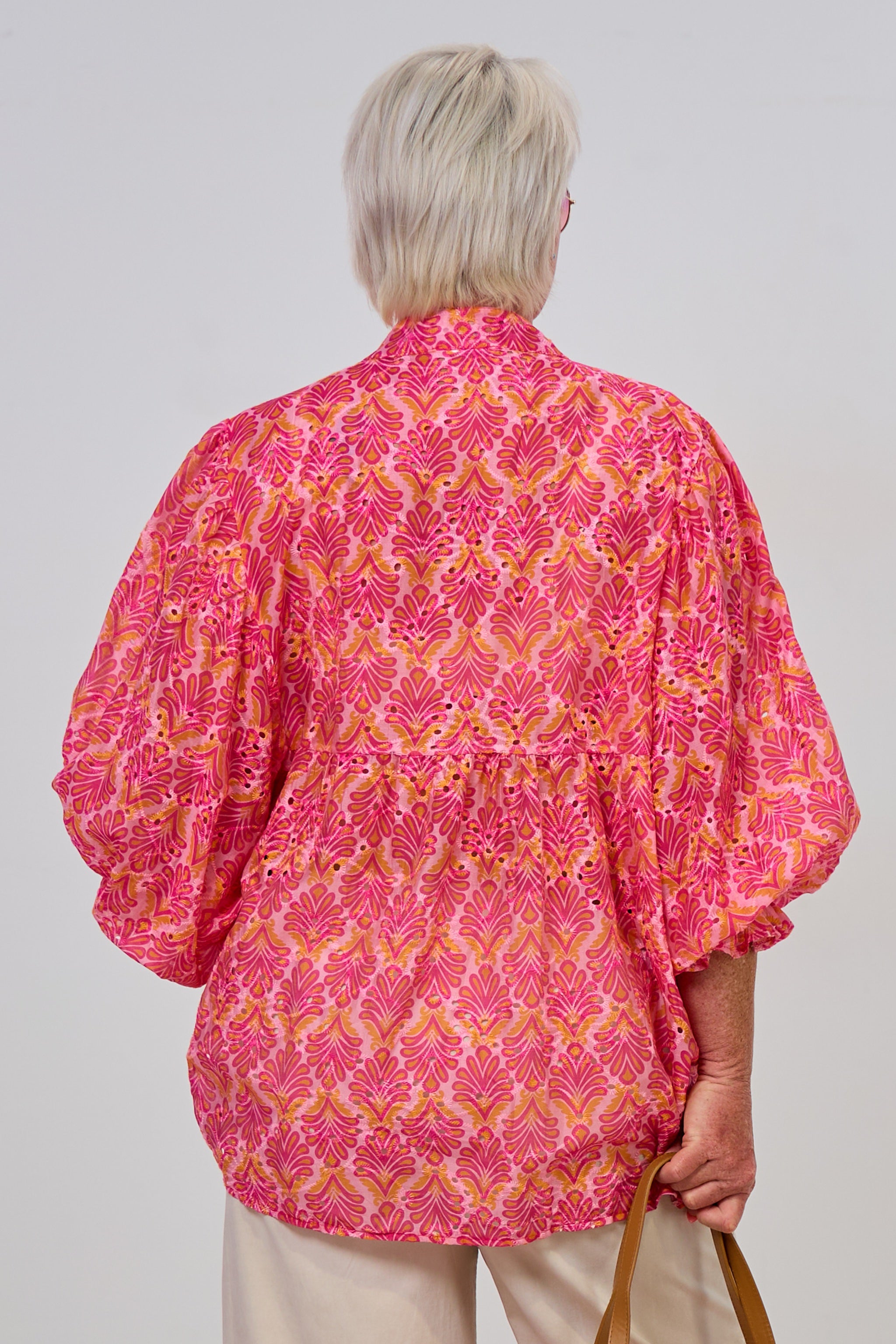 Bluse mit weiten Ärmeln und Lochstickerei, pink-rosa-orange