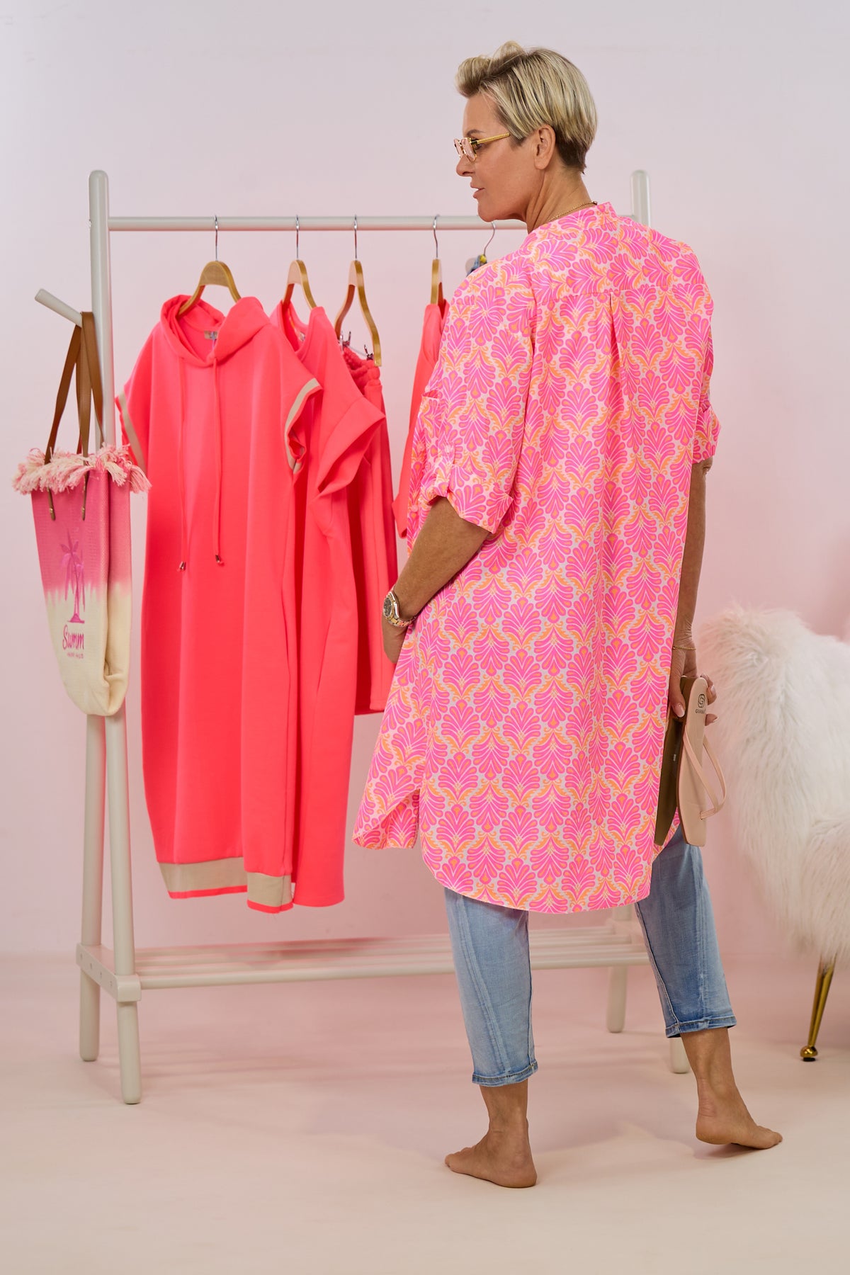 Kleid/Tunika mit Fantasy-Print, neon pink-orange