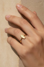 Ring mit kleinem Fisch, gold