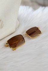 Eckige Sonnenbrille mit Metallbügel, gold-braun