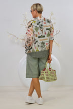 transparente Bluse mit "Paris-Muster", khaki-bunt