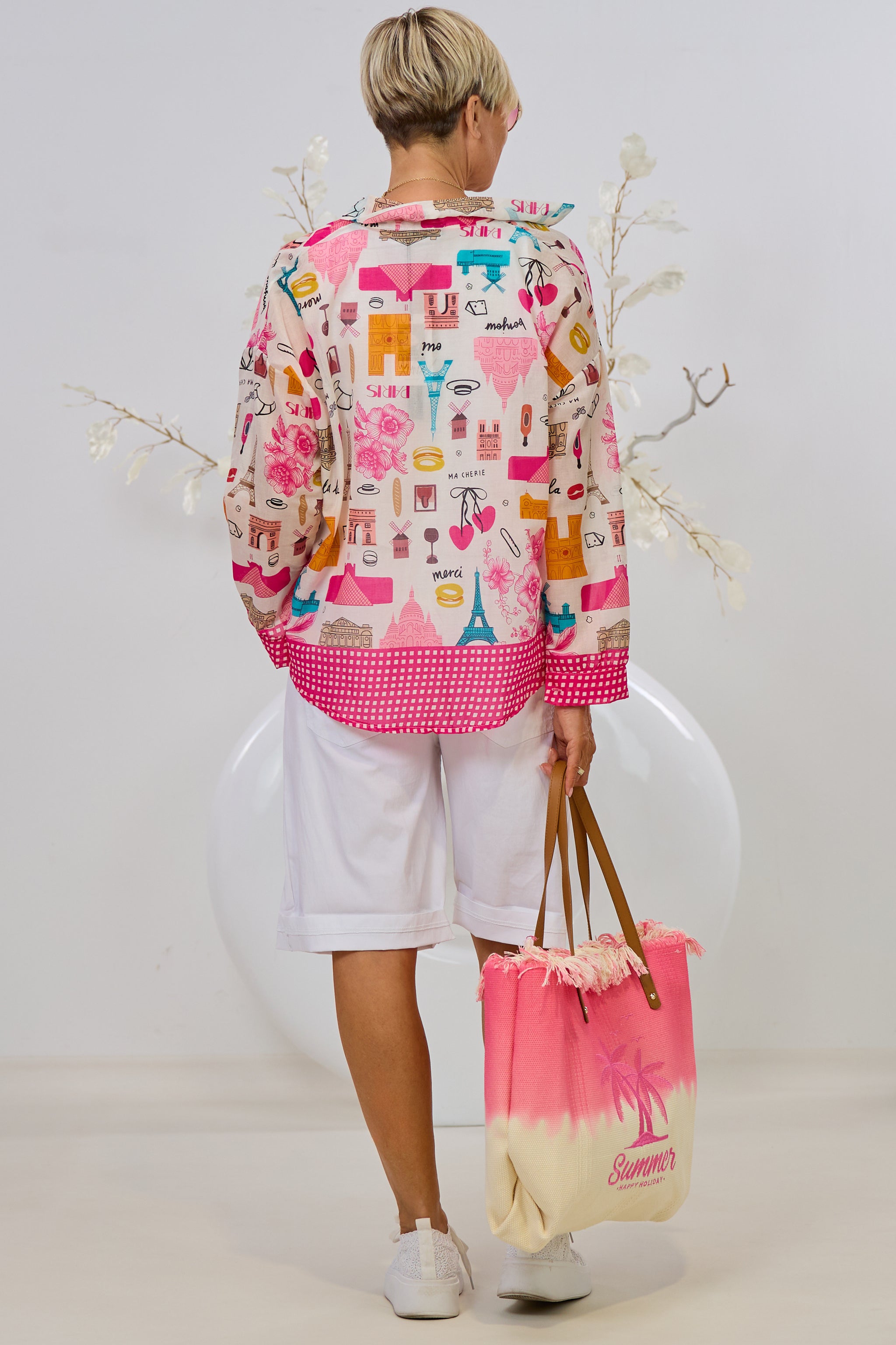 transparente Bluse mit "Paris-Muster", pink-bunt