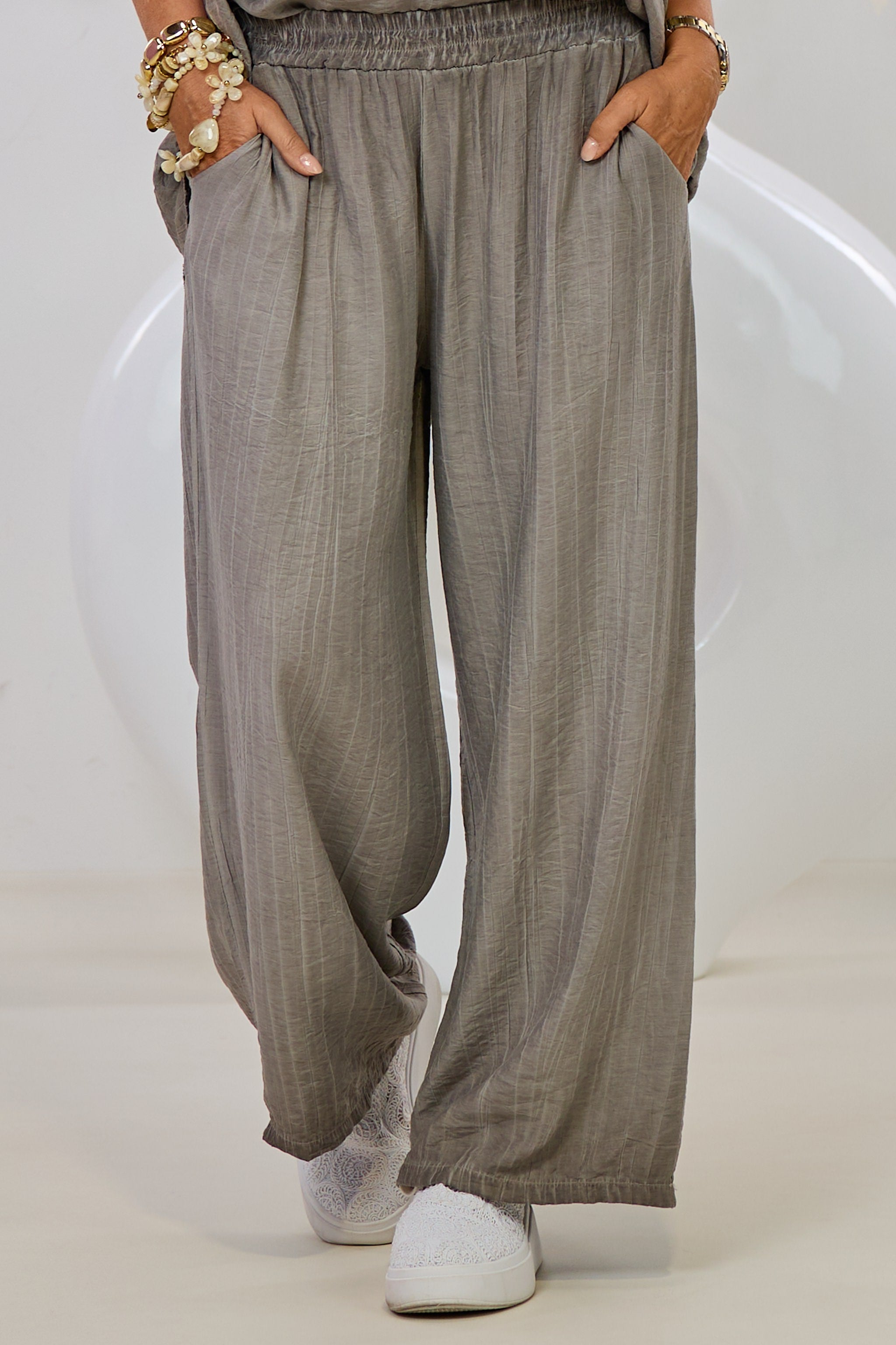 Luftige Hose mit weiten Beinen, schlamm
