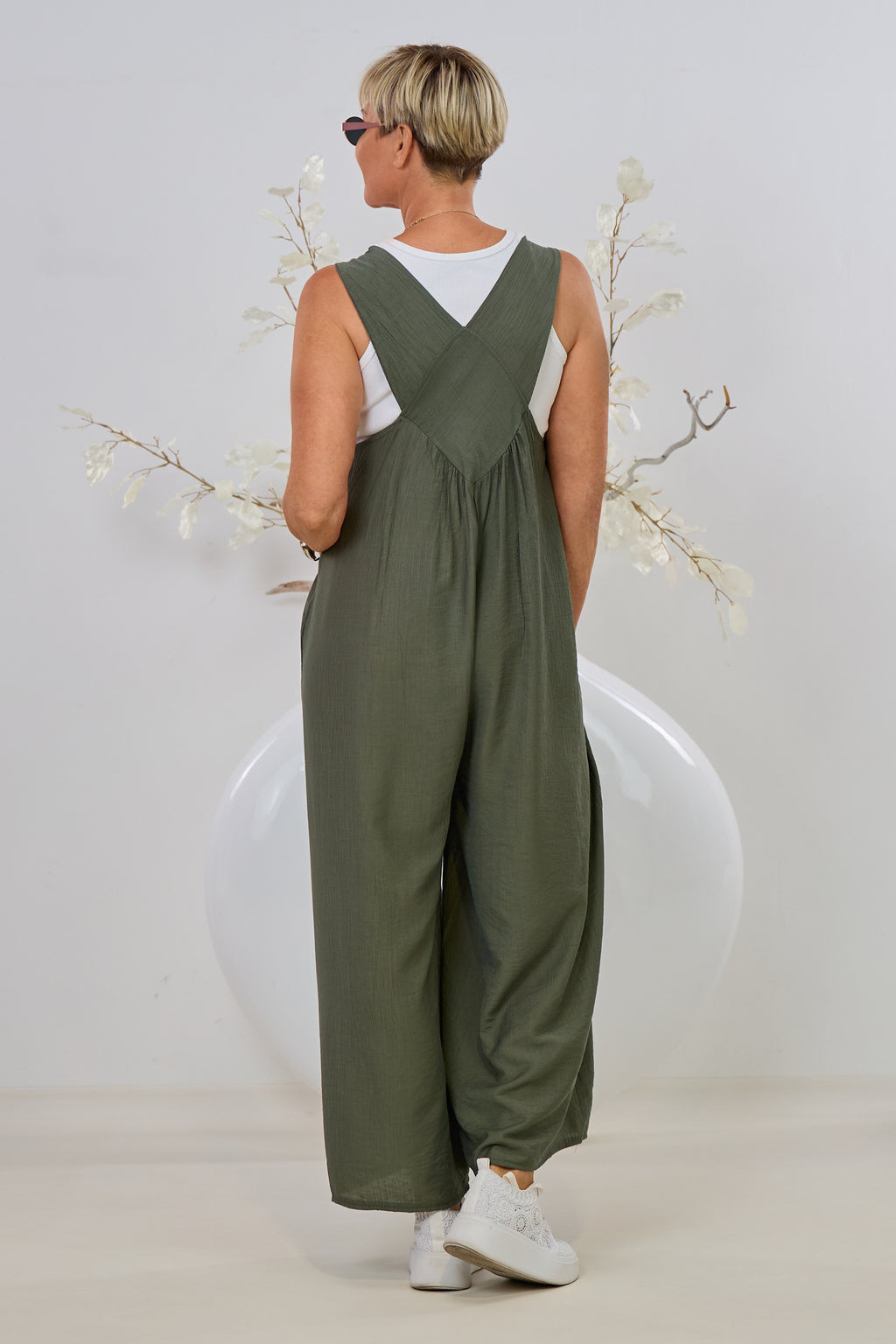 Jumpsuit mit breiten Trägern, khaki