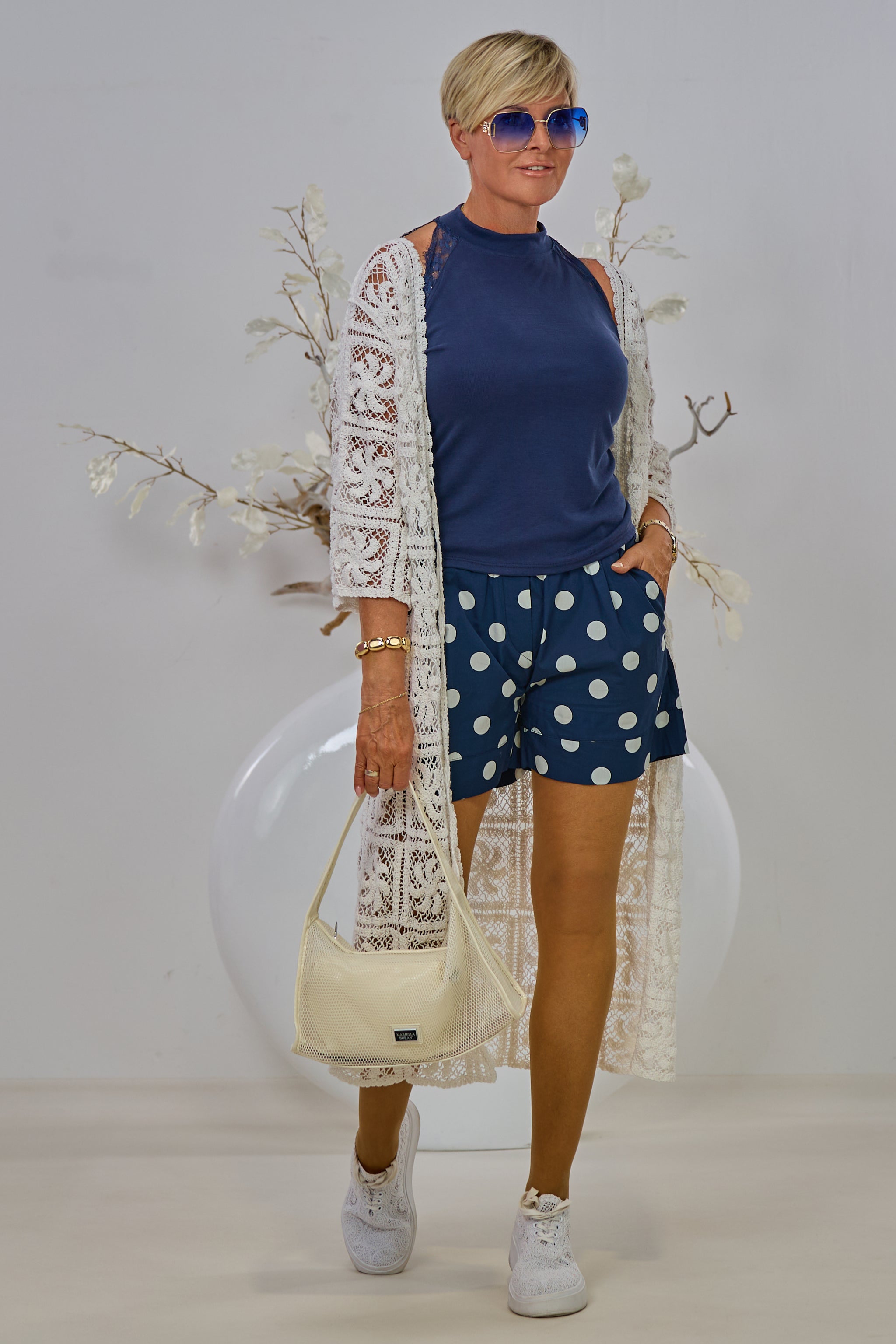 Lange Häkel-Strickjacke, weiß
