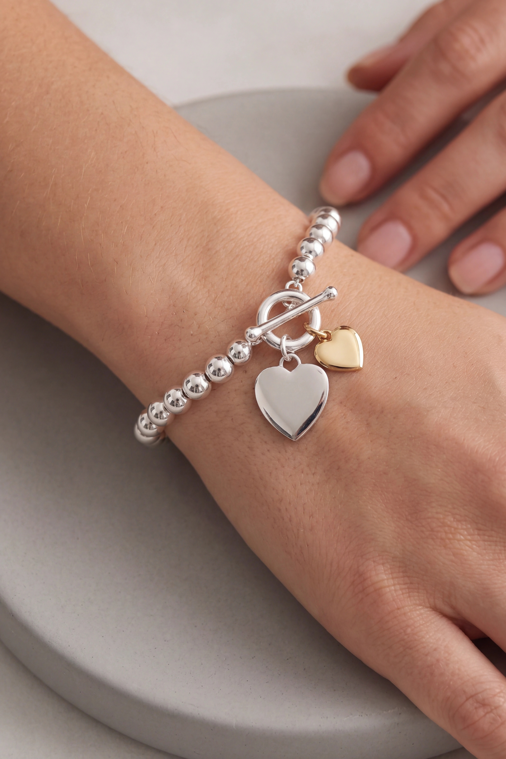 Perlen-Armband mit T-Bar-Verschluss, silber-gold