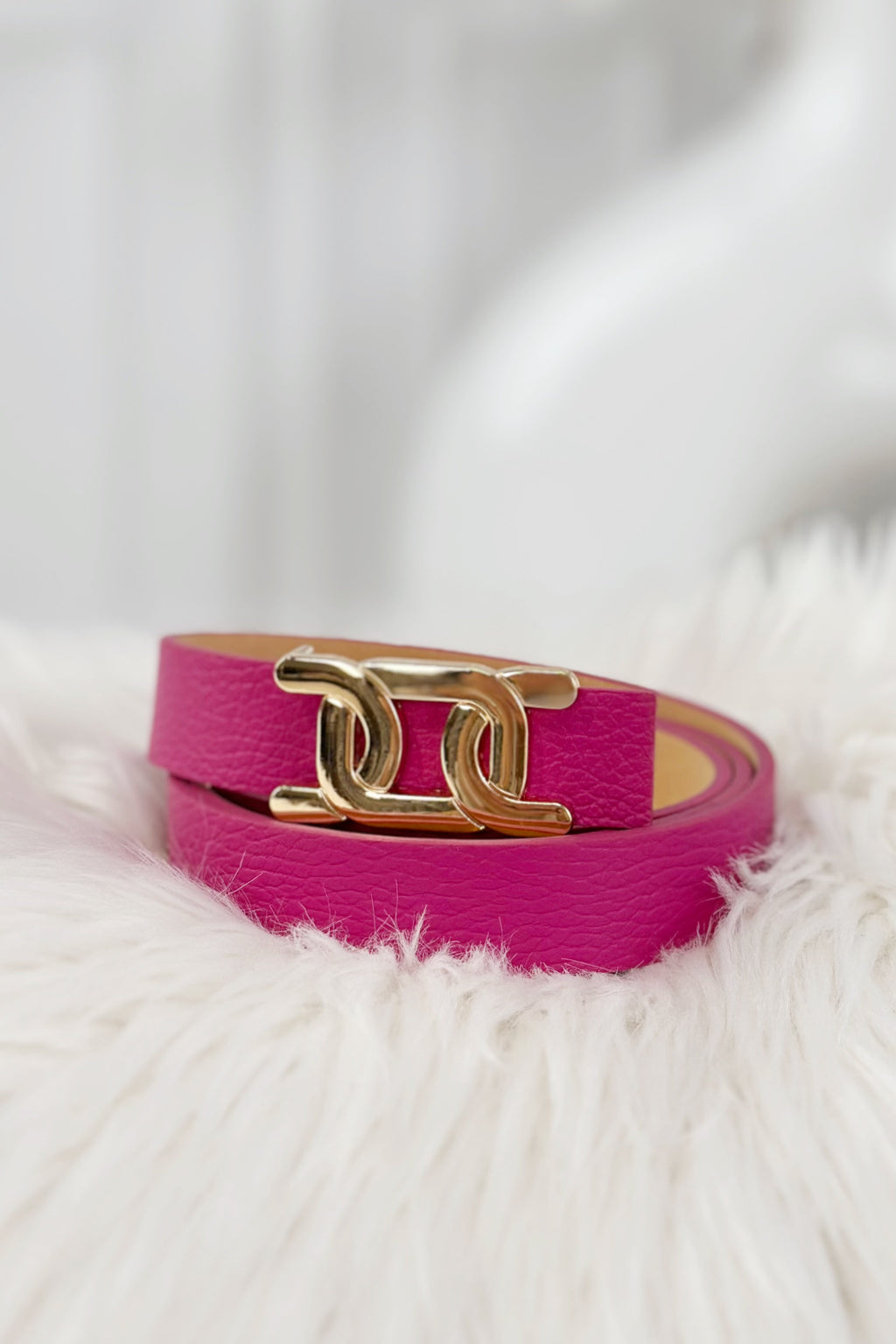Schmaler Gürtel mit stylischer Schnalle, fuchsia