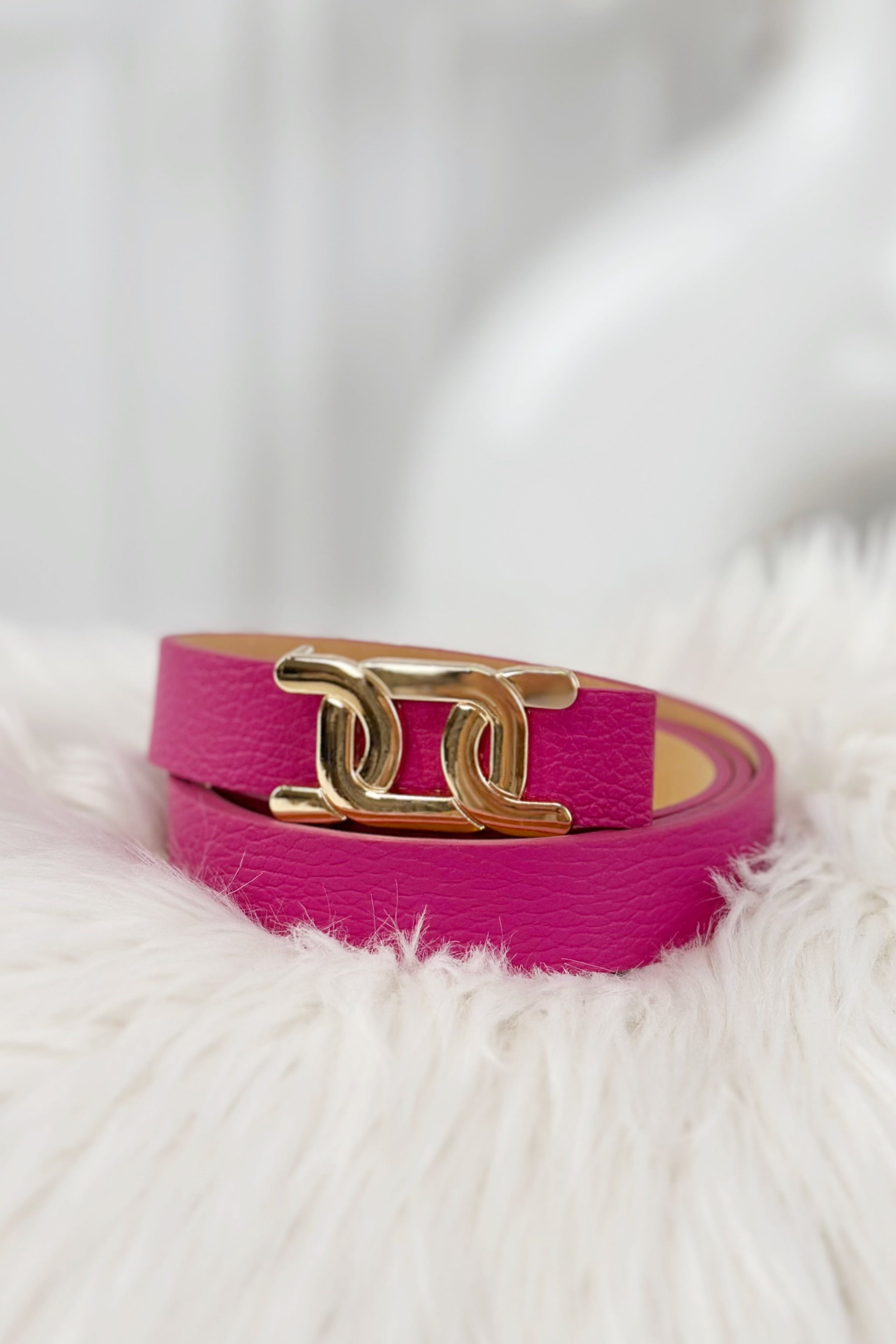 Schmaler Gürtel mit stylischer Schnalle, fuchsia