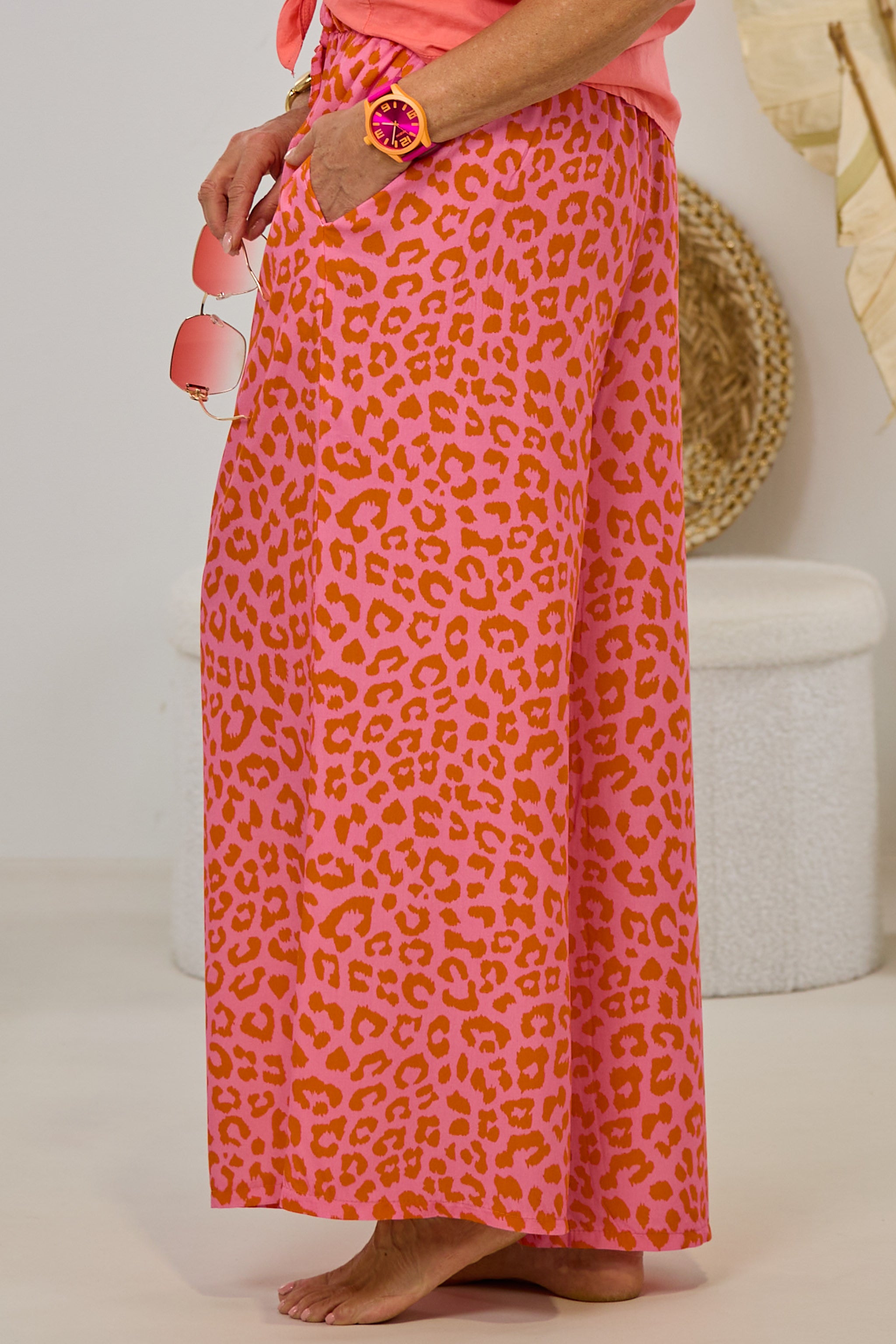 Sommerhose im Leo-Design, orange-rosa-leo
