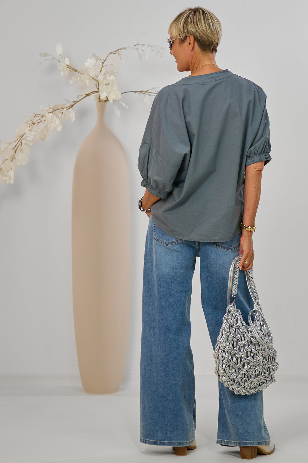 Light blouse with short sleeves, grey