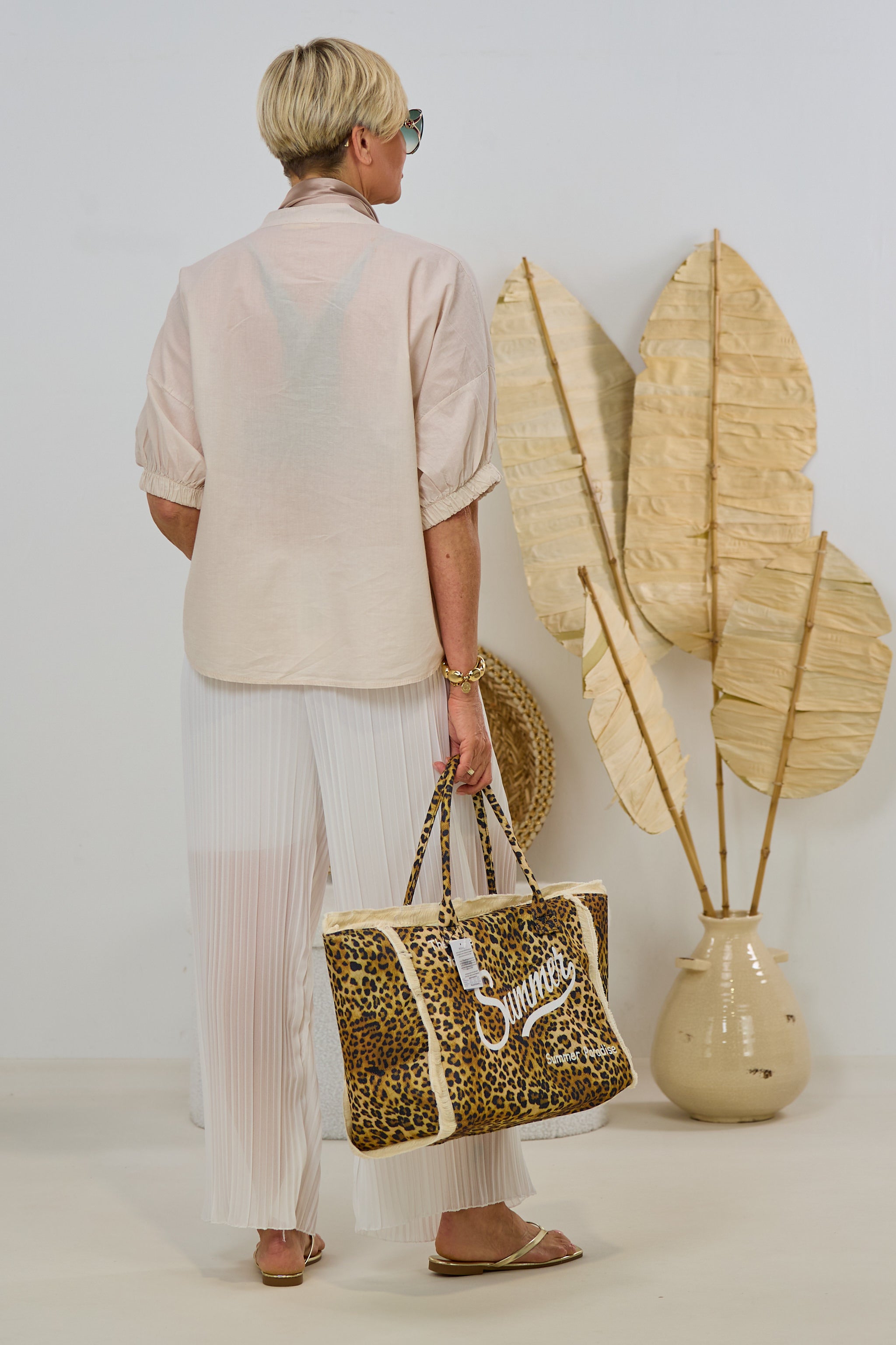 Leichte Bluse mit kurzen Ärmeln, beige