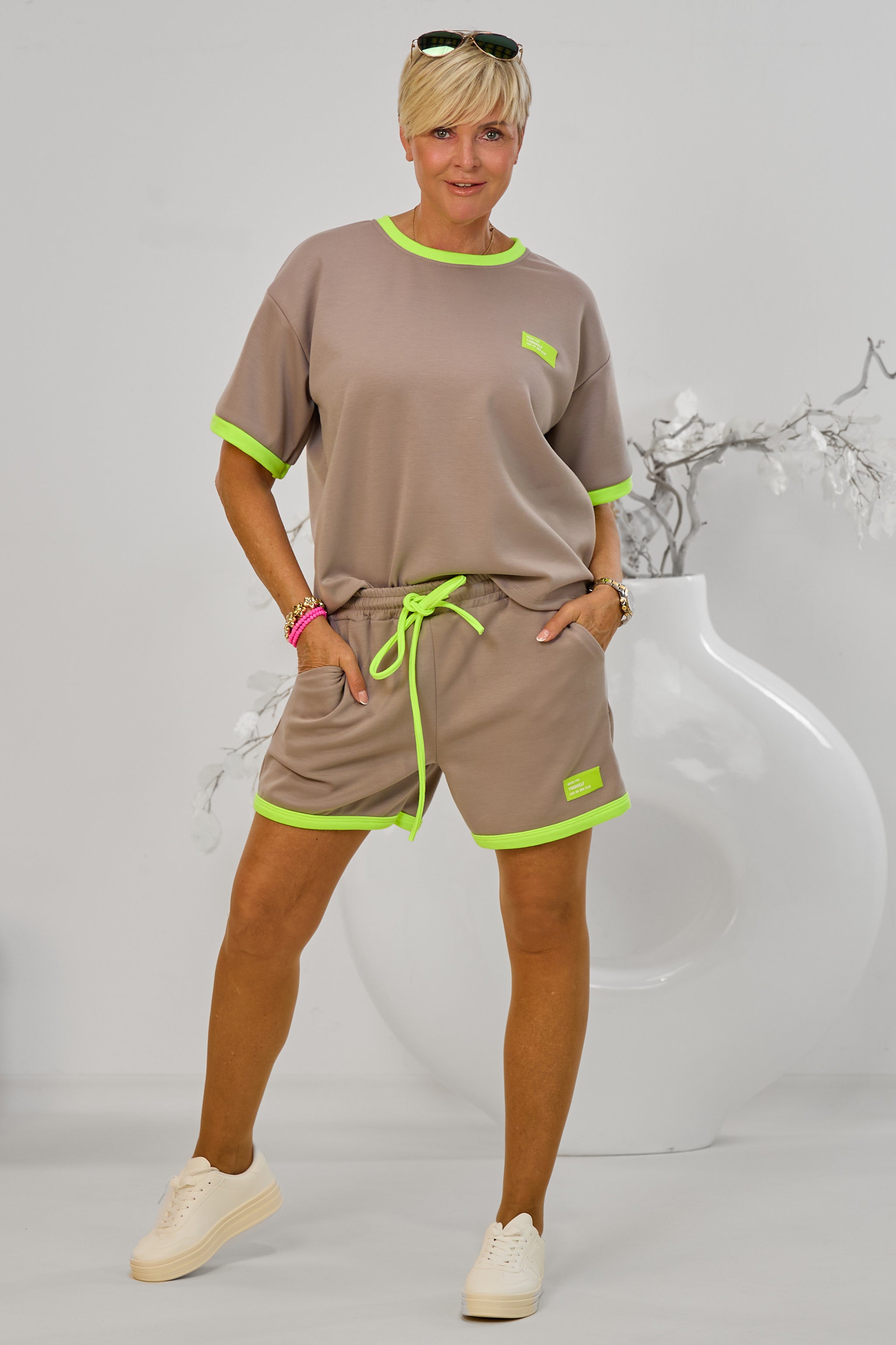 Kurzer Cozy 2-Teiler yourself, taupe-neongelb