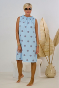 Kleidchen mit Punkten, hellblau-blau