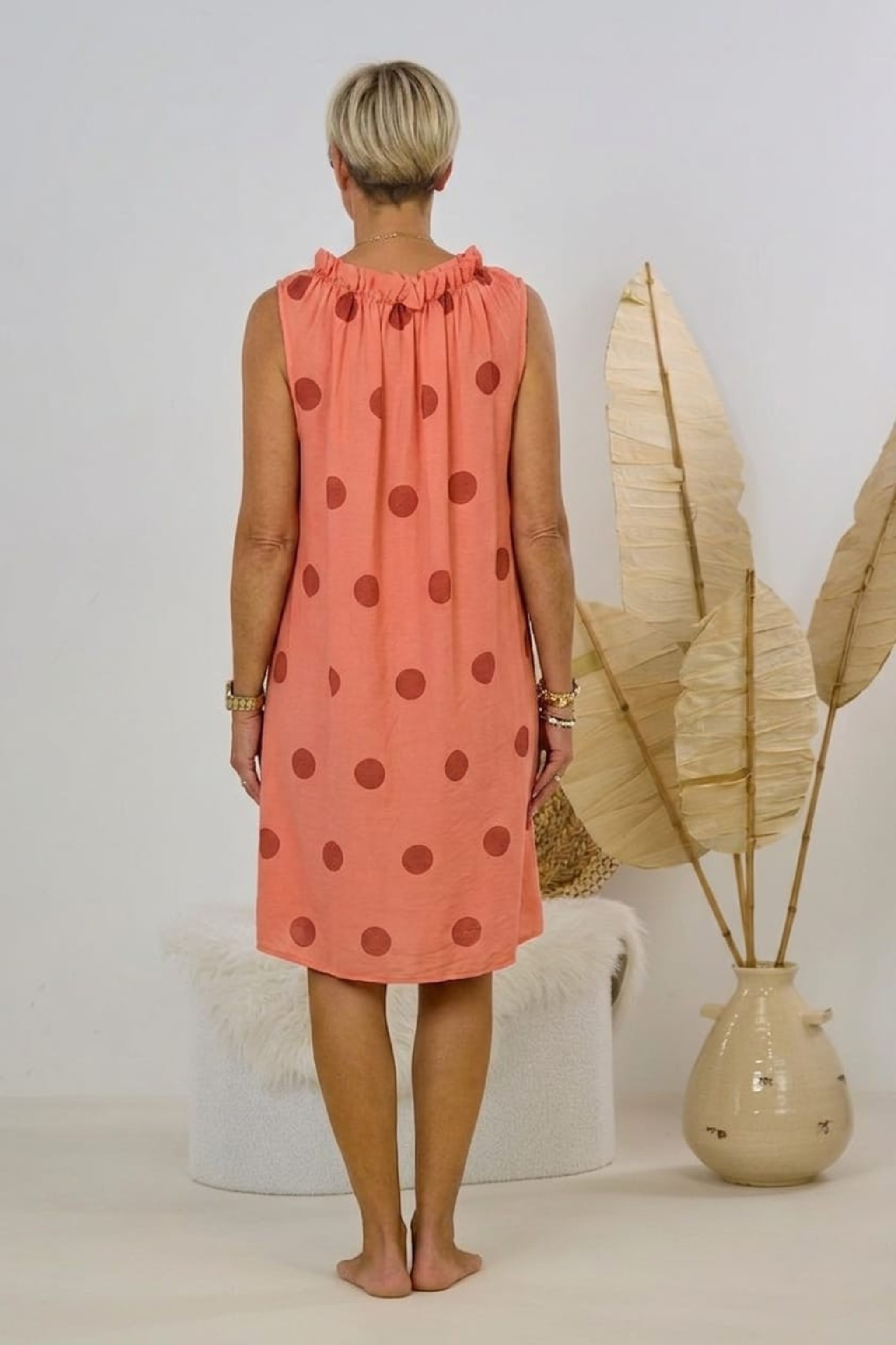 Kleidchen mit Punkten, apricot-beere
