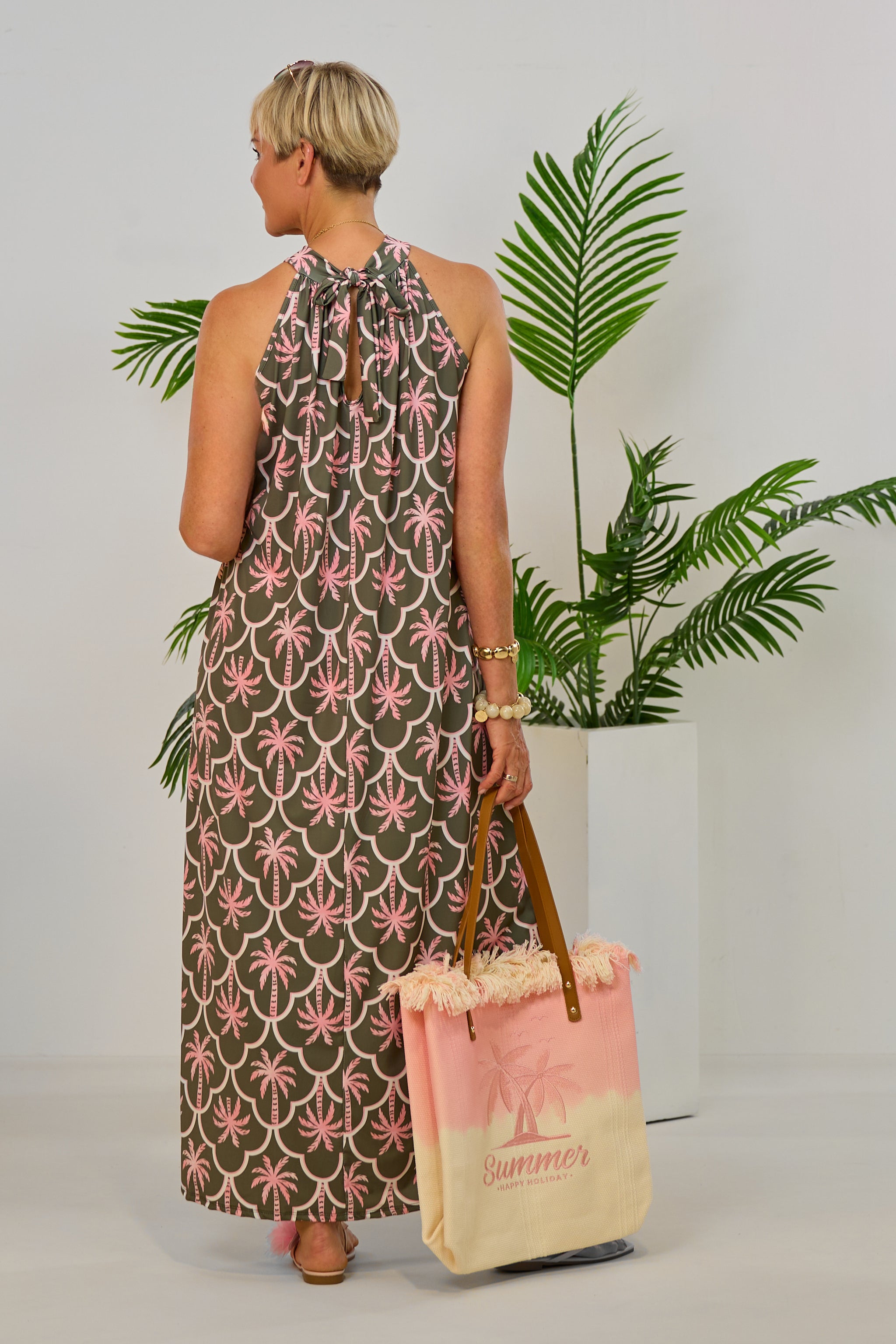 langes Neckholder Kleid mit Palmen, khaki-rosa