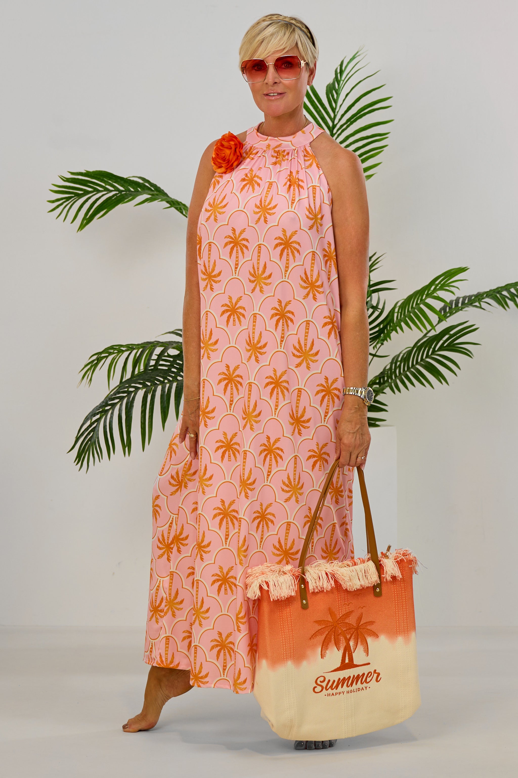langes Neckholder Kleid mit Palmen, rosa-orange